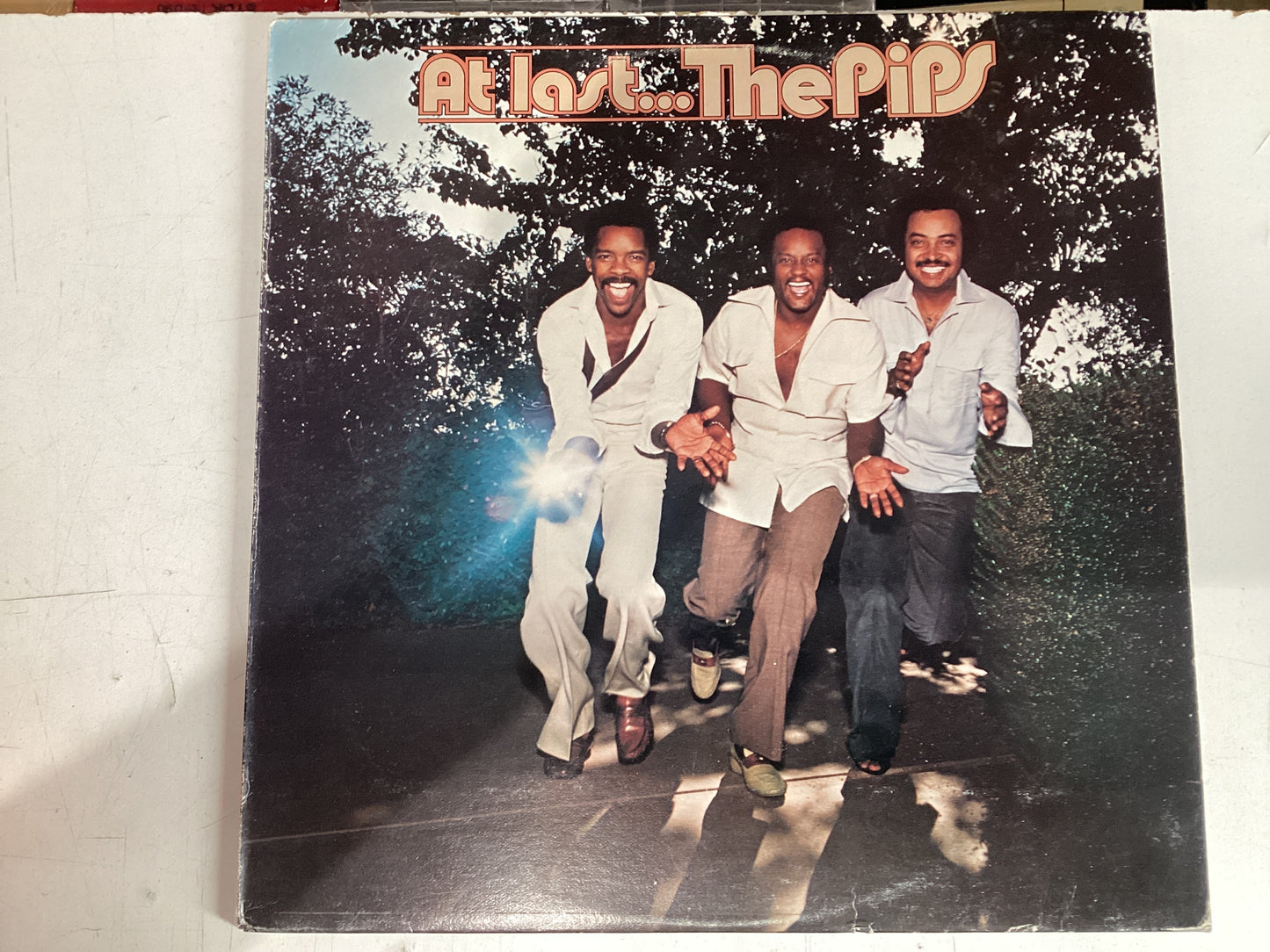THE PIPS = AT LAST (CDA 1977) (USED)