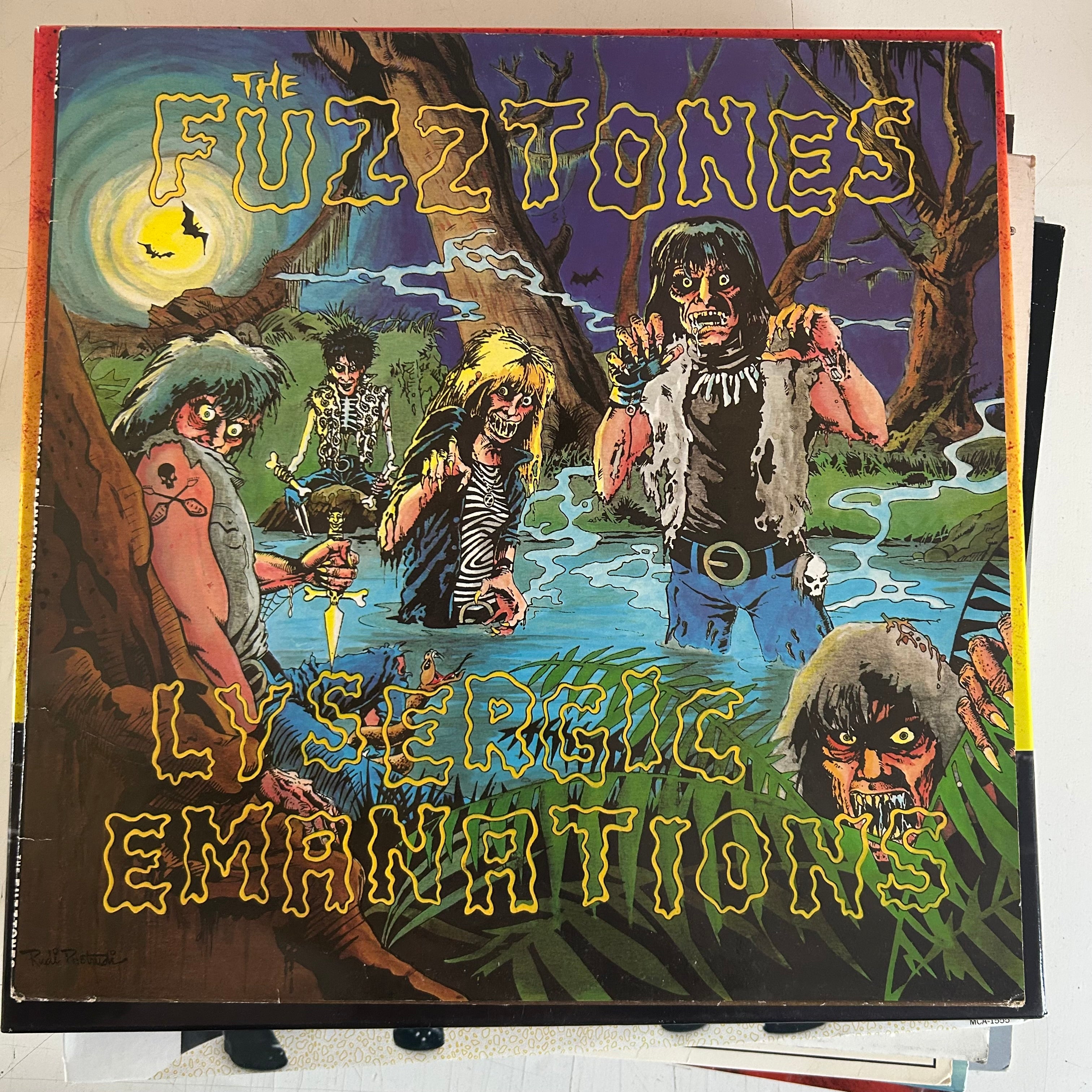 FUZZTONES = LYSERGIC EMANATIONS (FRANCE 1985) (USED)