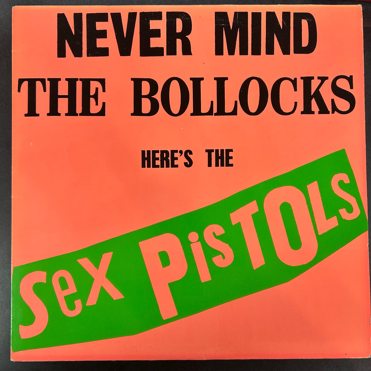 SEX PISTOLS = NEVER MIND THE BULLOCKS (CDN 1977) (USED)