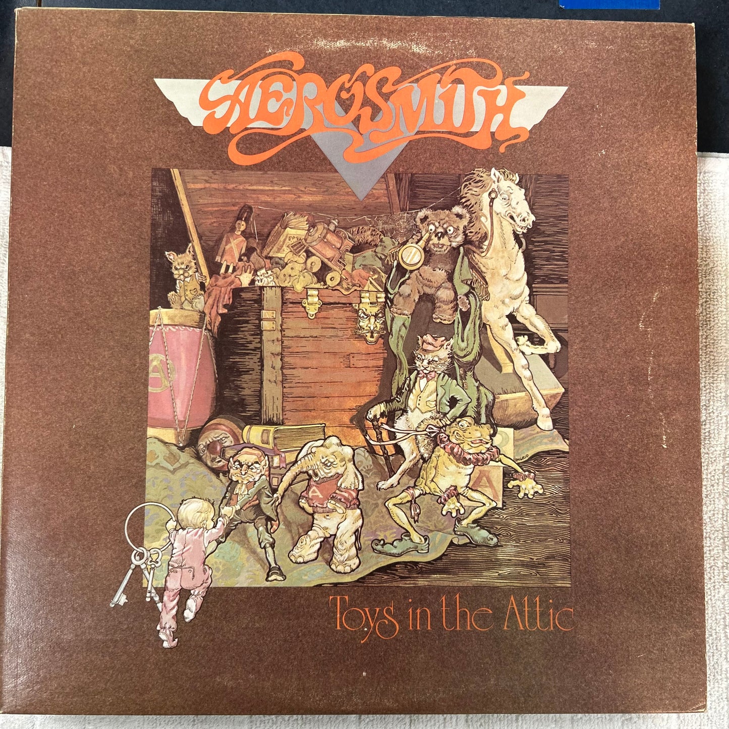 AEROSMITH = TOYS IN THE ATTIC (CDN 1975) (USED)