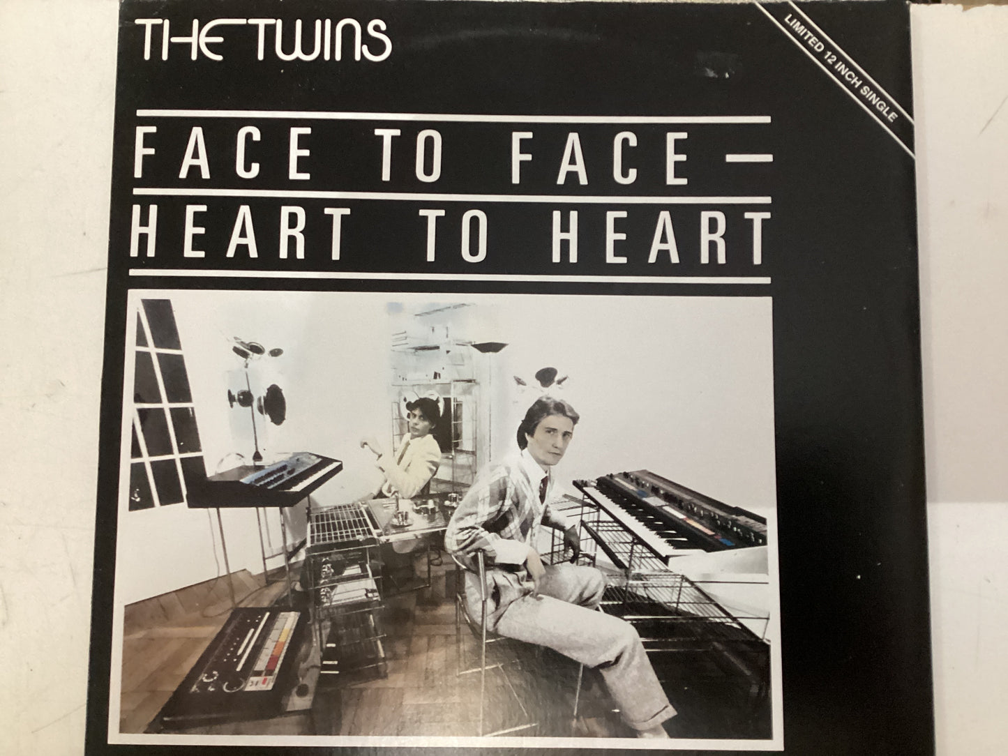 THE TWINS = FACE TO FACE - HEART TO HEART (CDA 1983) (USED)