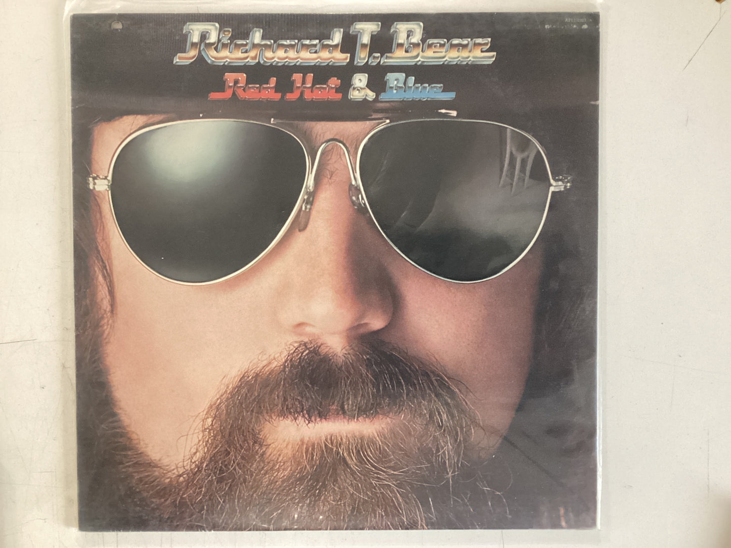 BEAR, RICHARD T. = RED HOT & BLUE (USA 1978) (USED)