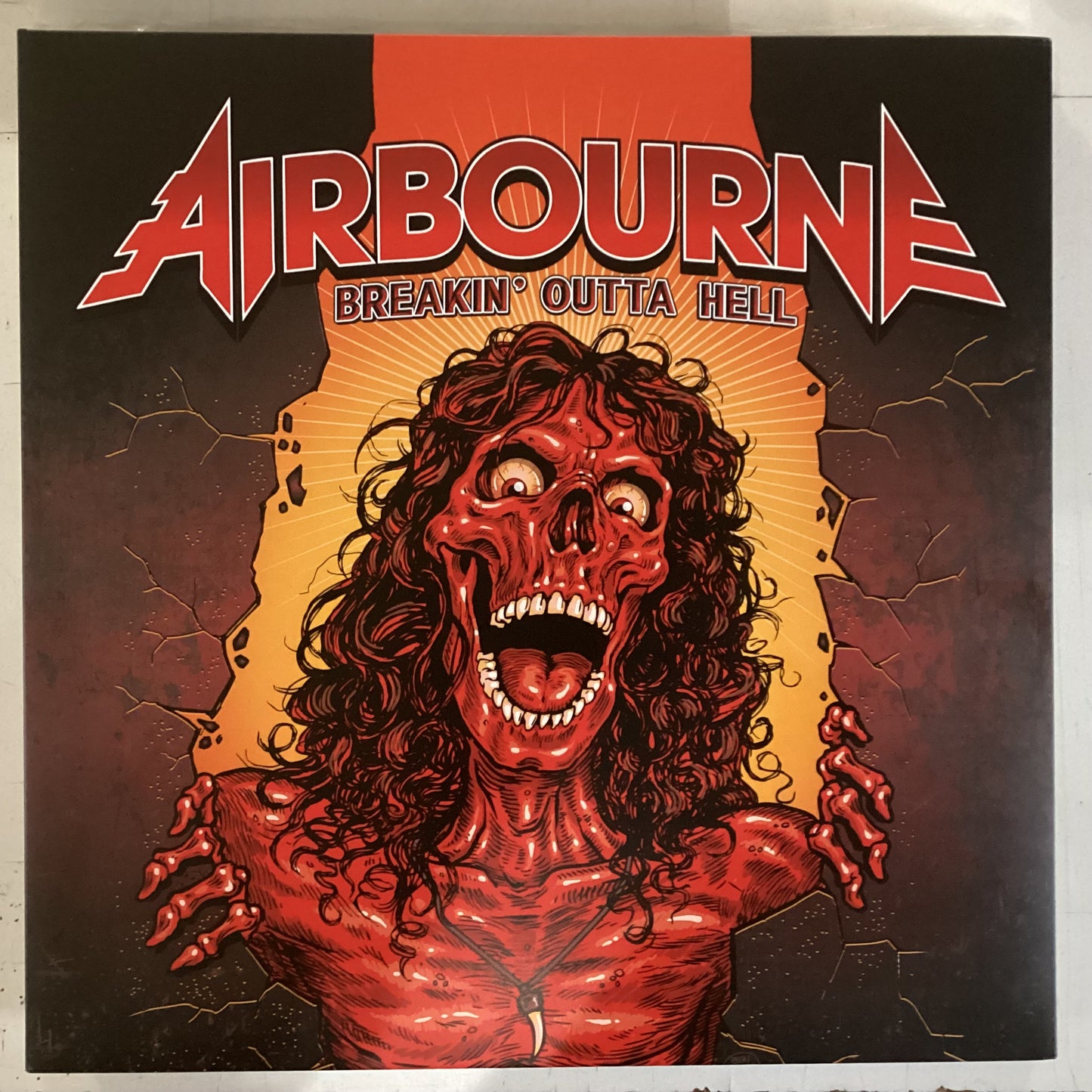 AIRBOURNE = BREAKIN’ OUTTA HELL (EU 2016) (USED)