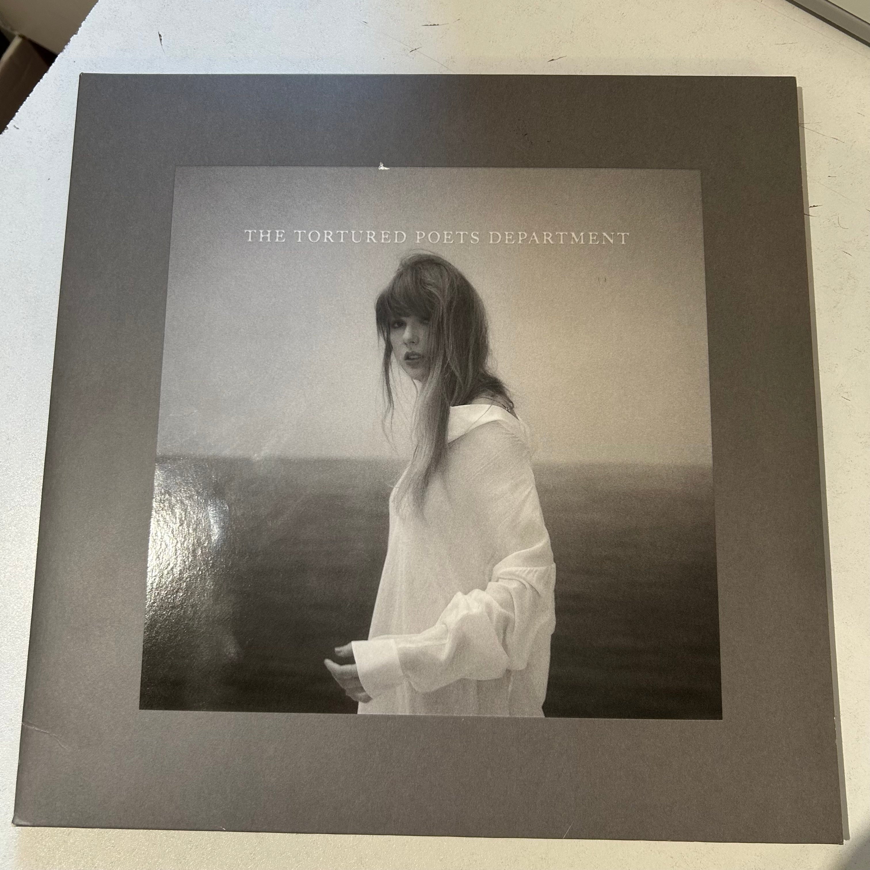 SWIFT, TAYLOR = TORTURED POETS DEPARTMENT: ALBATROSS (USA 2014) (USED)