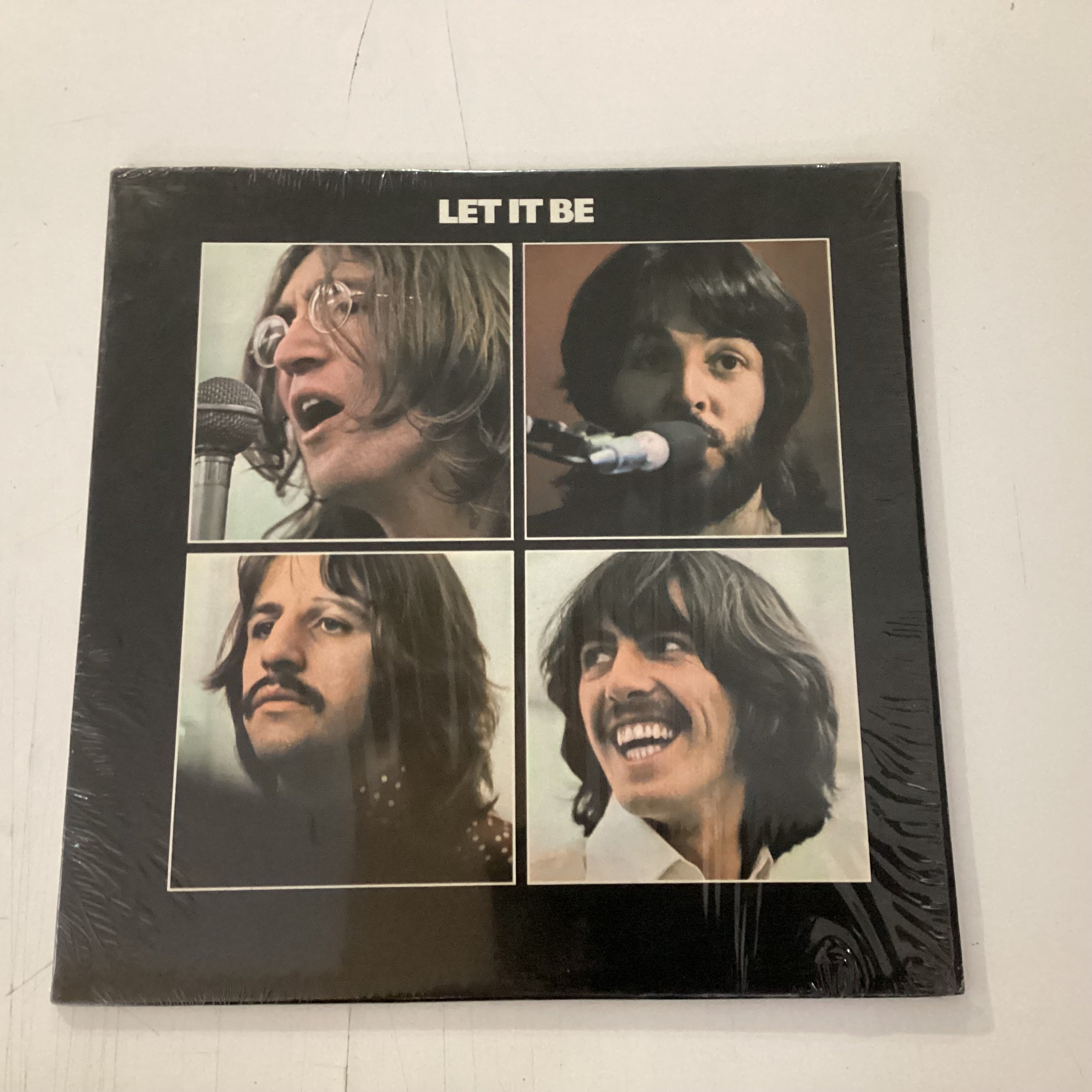 BEATLES = LET IT BE (BOX + BOOK) (CDN 1970) (USED)