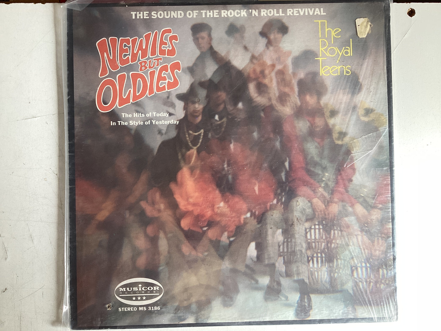 THE ROYAL TEENS = NEWIES BUT OLDIES (USA 1970) (USED)