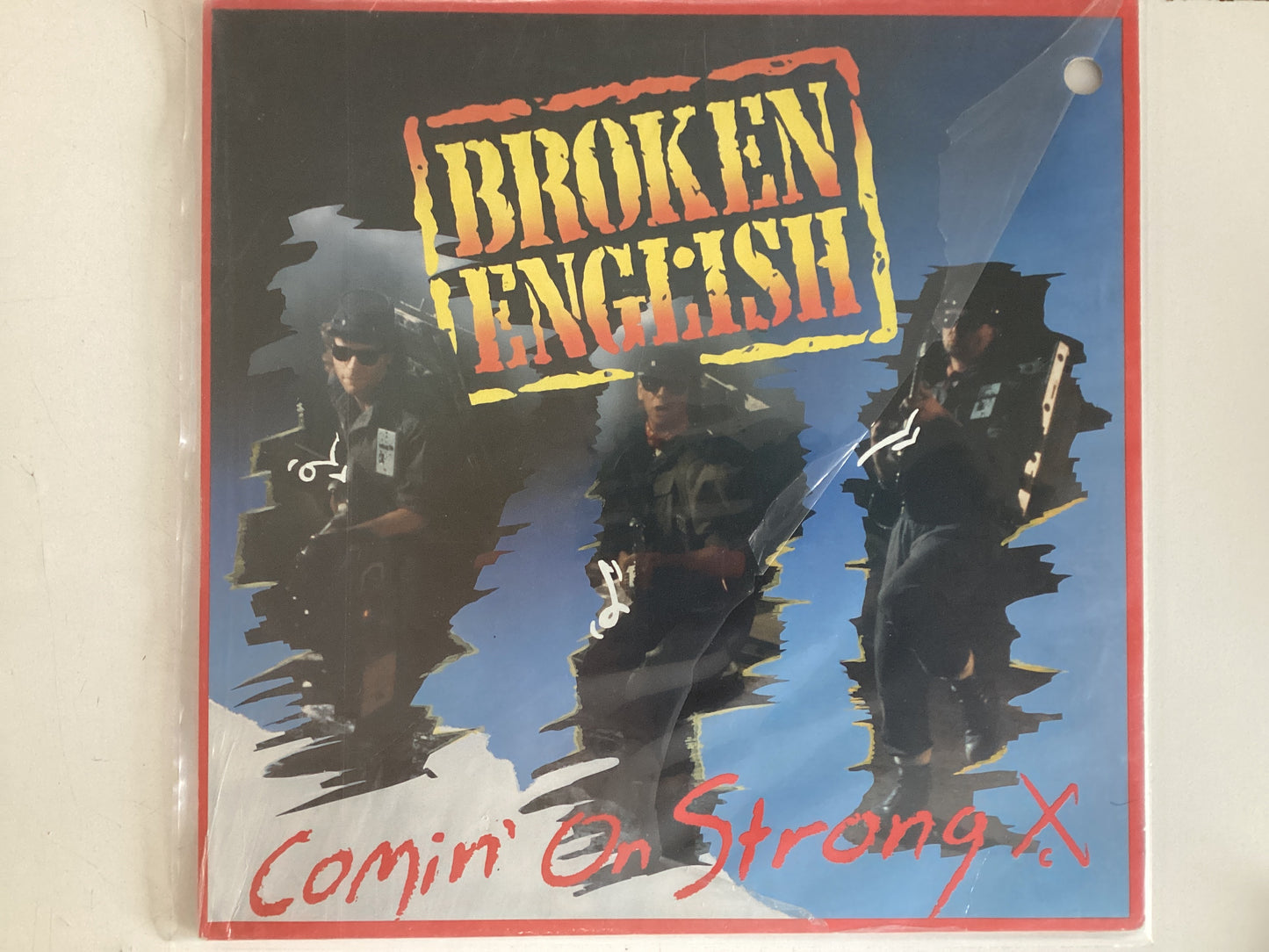 BROKEN ENGLISH = COMIN’ ON STRONG (CDA 1987) (USED)