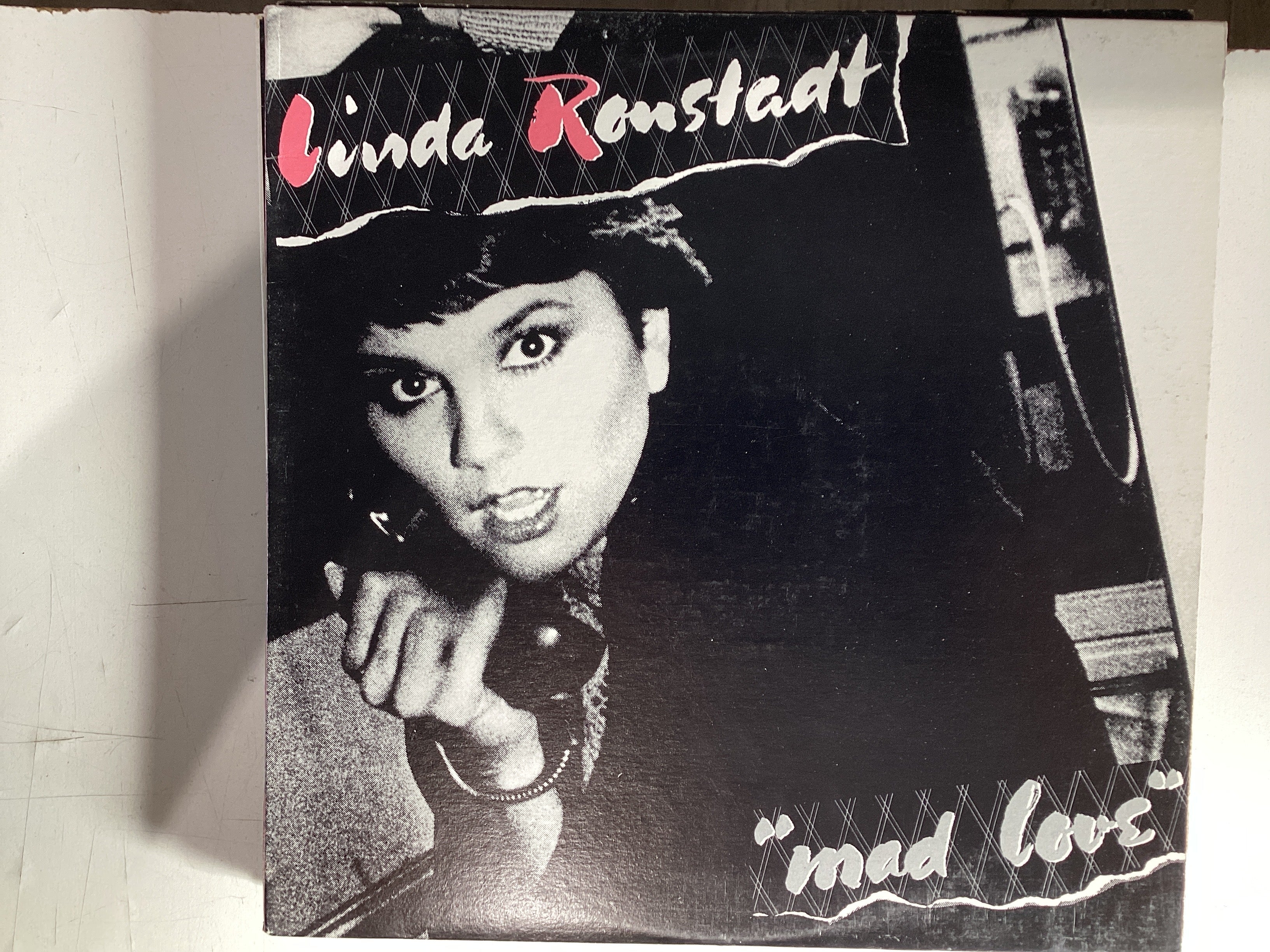 RONSTADT, LINDA = MAD LOVE (CDA 1980) (USED)