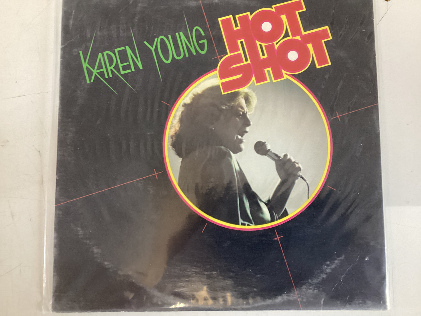 YOUNG, KAREN = HOT SHOT (USA 1978) (USED)