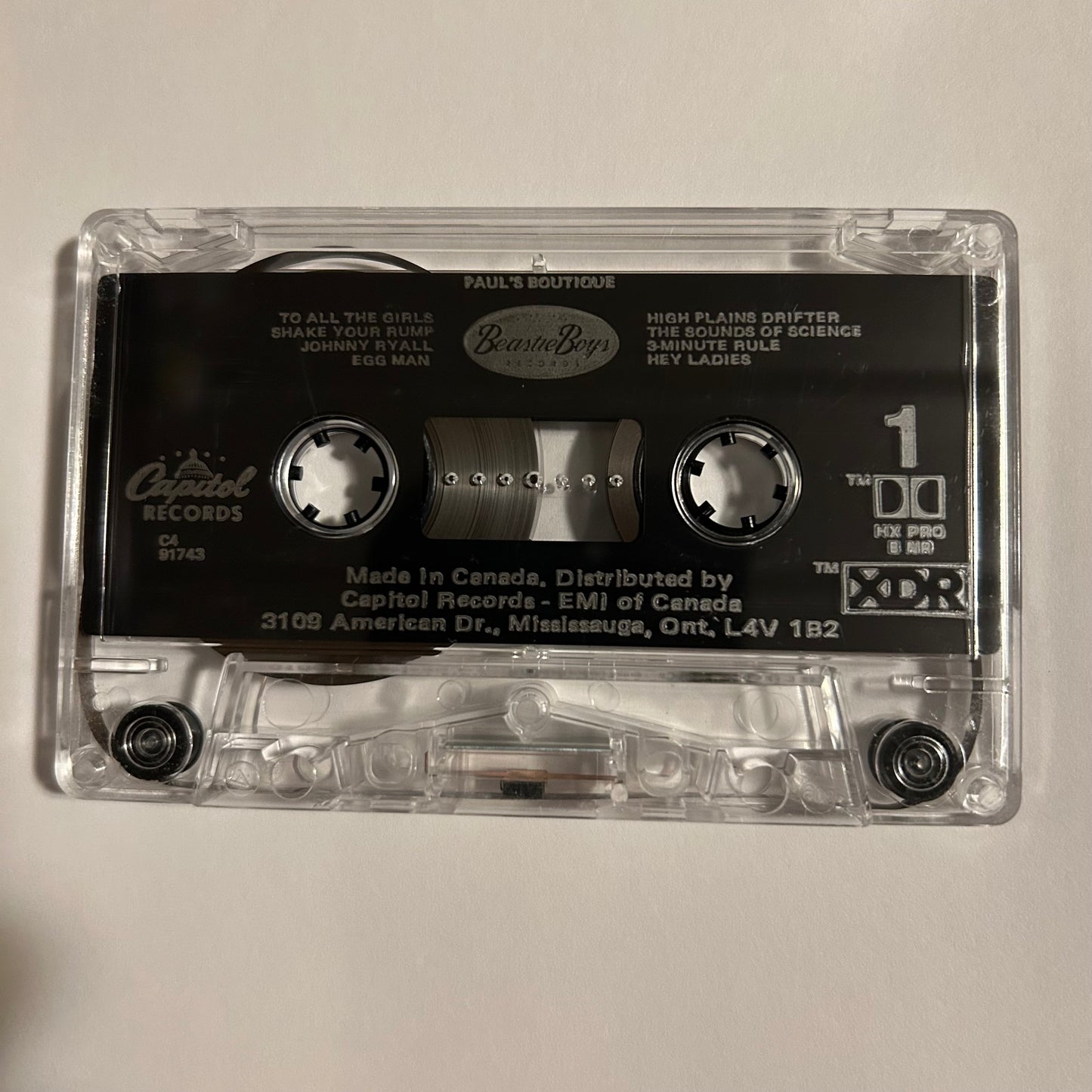 BEASTIE BOYS = PAUL’S BOUTIQUE (CDN 1989) (USED CASSETTE)