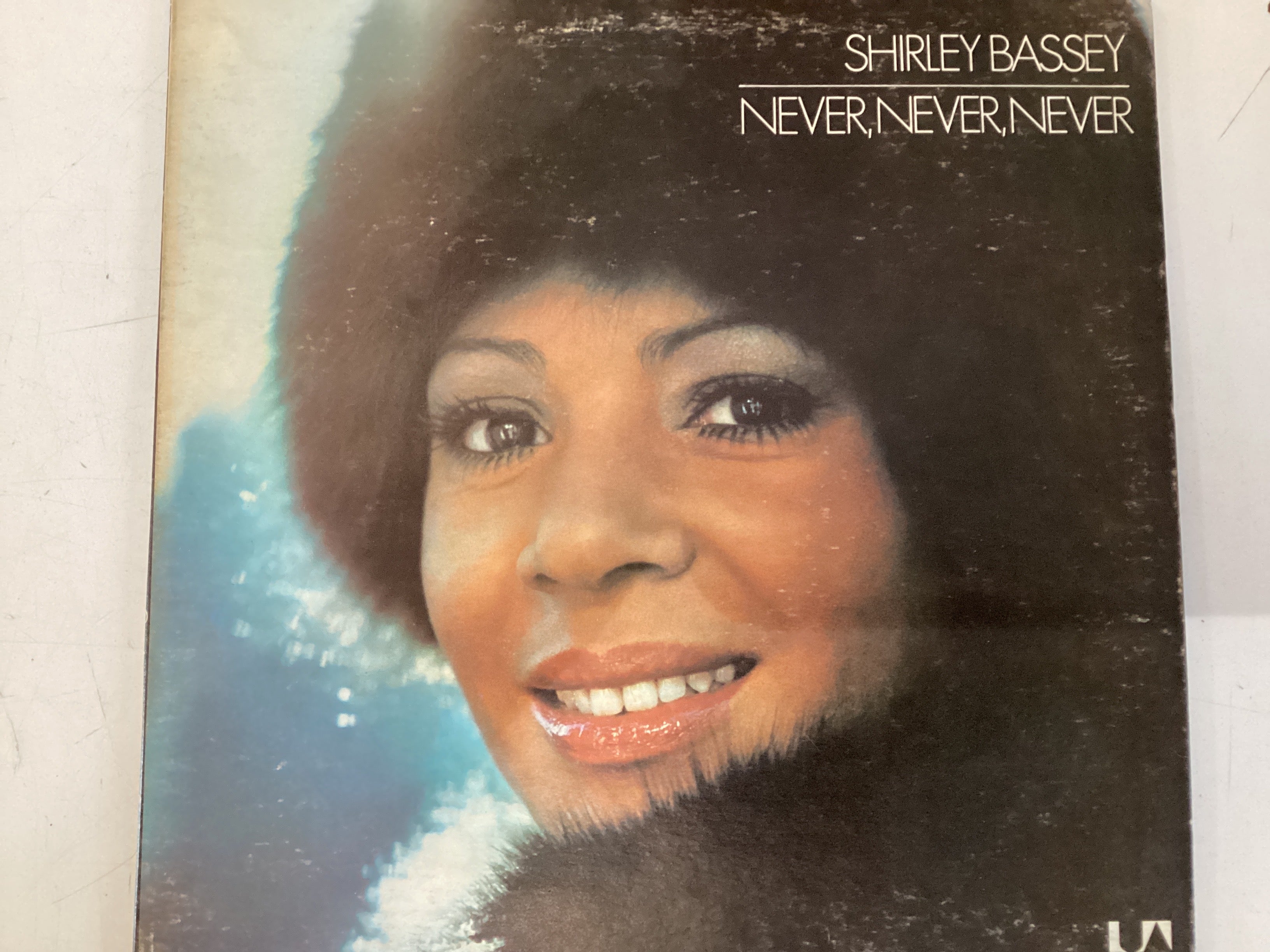 BASSEY, SHIRLEY = NEVER, NEVER, NEVER (USA 1973) (USED)