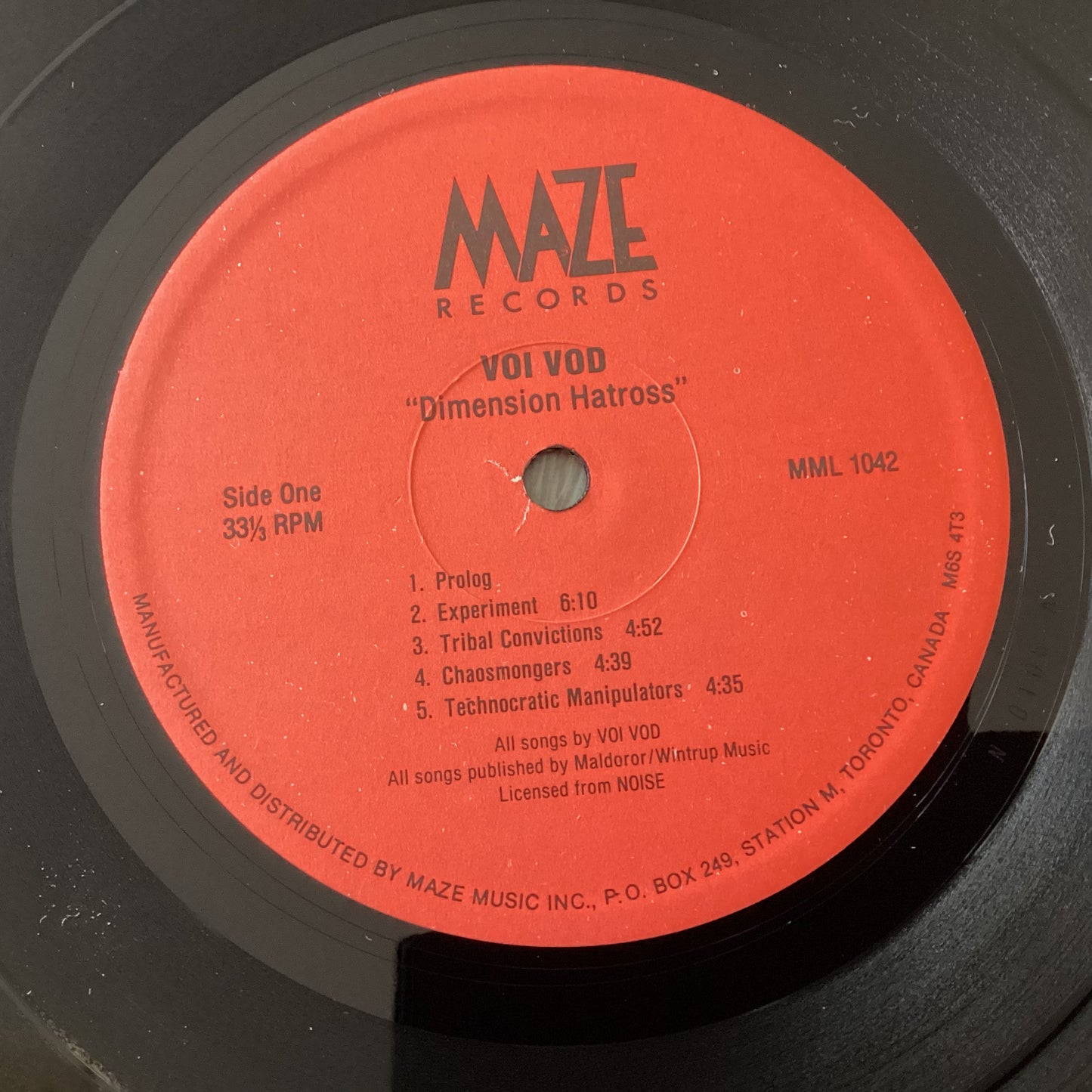 VOIVOD = DIMENSION HATRÖSS (CDN 1988) (USED)
