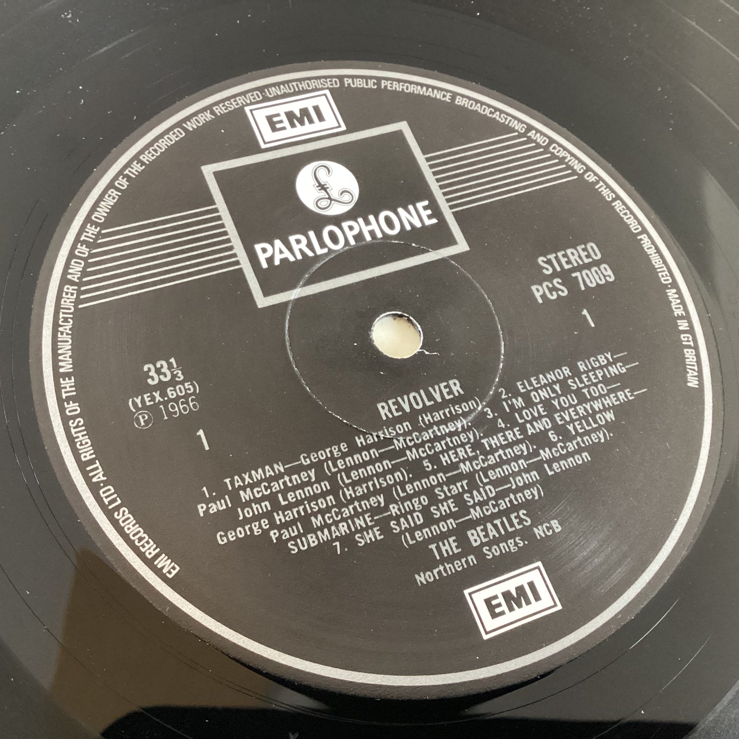 BEATLES = REVOLVER (UK 1977 REISSUE) (USED)