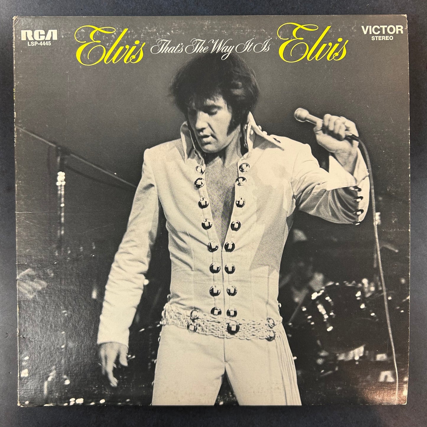 PRESLEY, ELVIS = THAT'S THE WAY IT IS (CDN 1970) (USED)