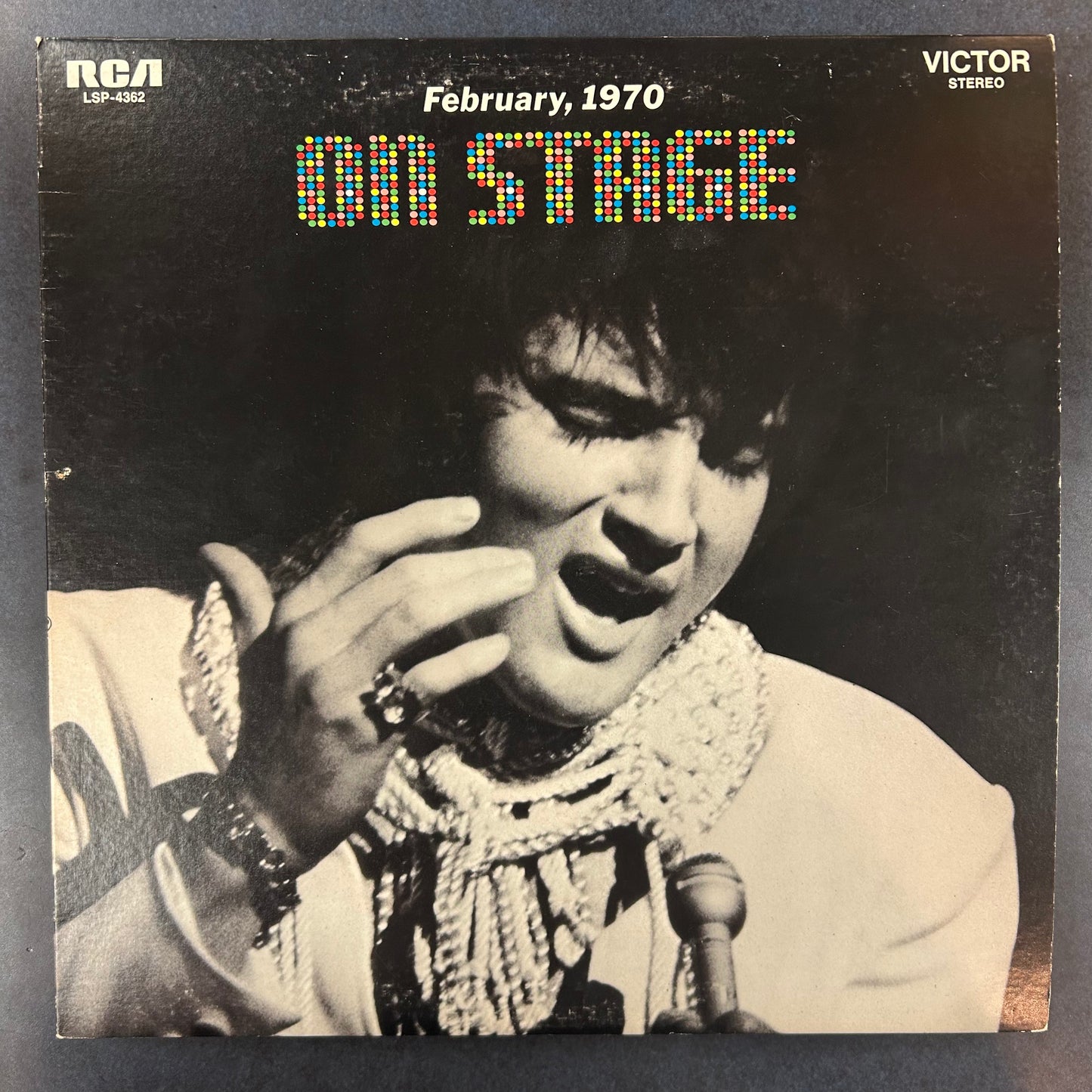 PRESLEY, ELVIS = ON STAGE (FEBRUARY, 1970) (CDN 1970) (USED)