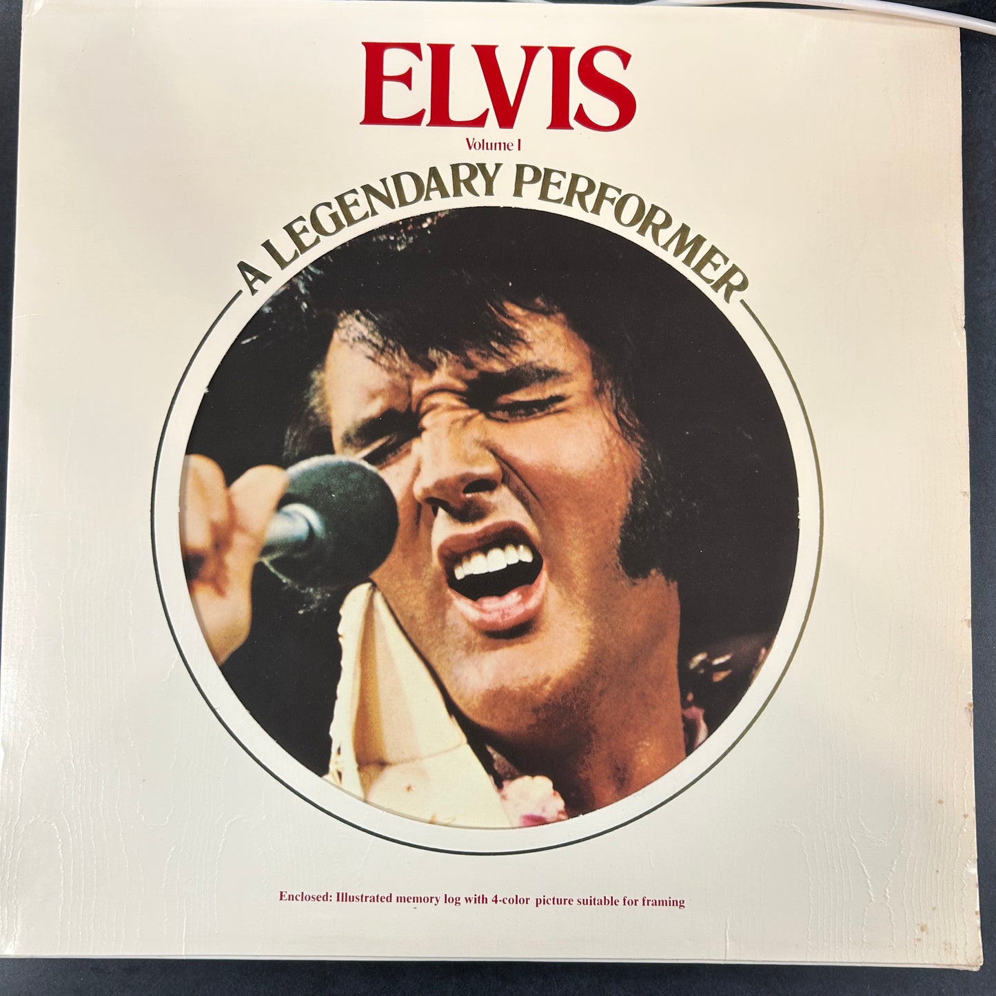 PRESLEY, ELVIS = LEGENDARY PERFORMER: VOL. 1 (GOLD WAX) (CDN 1973) (USED)