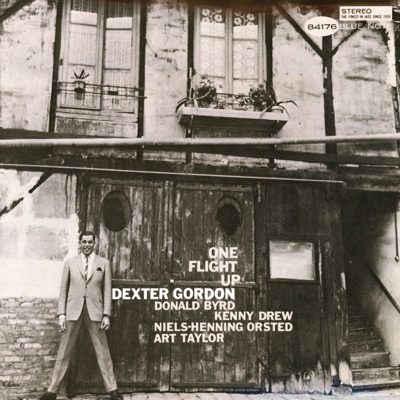 GORDON, DEXTER = ONE FLIGHT UP