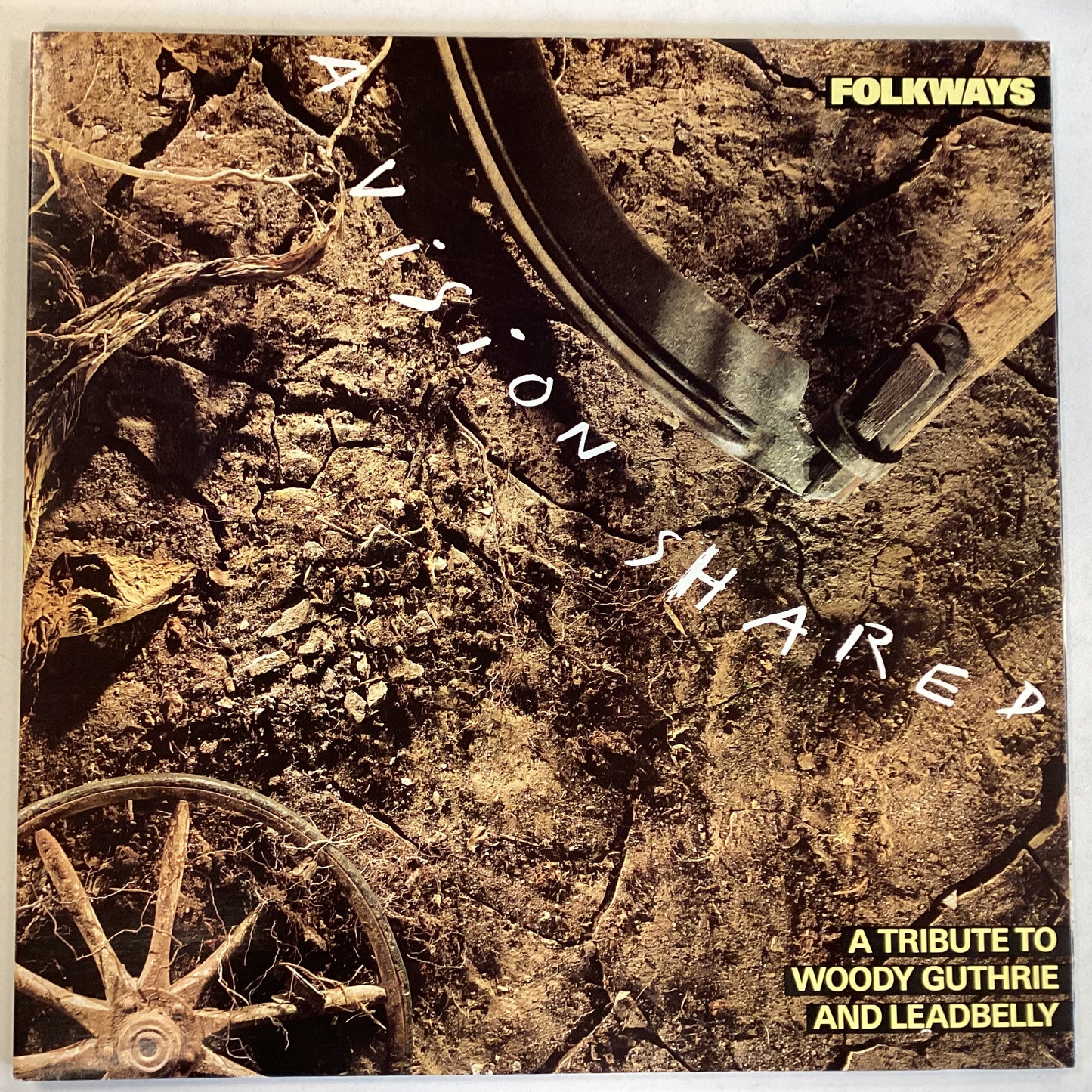 FOLKWAYS: VISION SHARED - TRIBUTE TO WOODY GUTHRIE & LEADBELLY (CDN 1988) (USED)