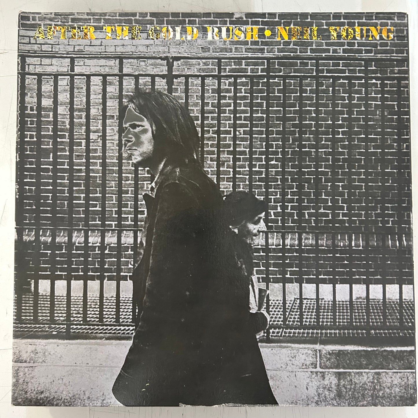 YOUNG, NEIL = AFTER THE GOLD RUSH (CDN 1970s REISSUE) (USED)