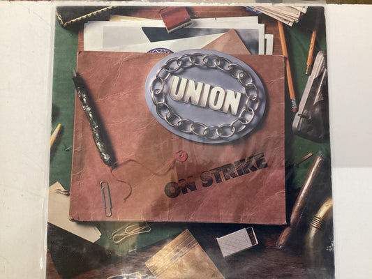 UNION = ON STRIKE (CDA 1981) (USED)
