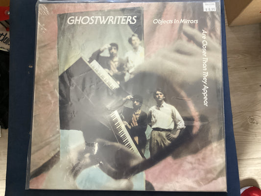 GHOSTWRITERS = OBJECTS IN MIRRORS (USA 1981) (USED)