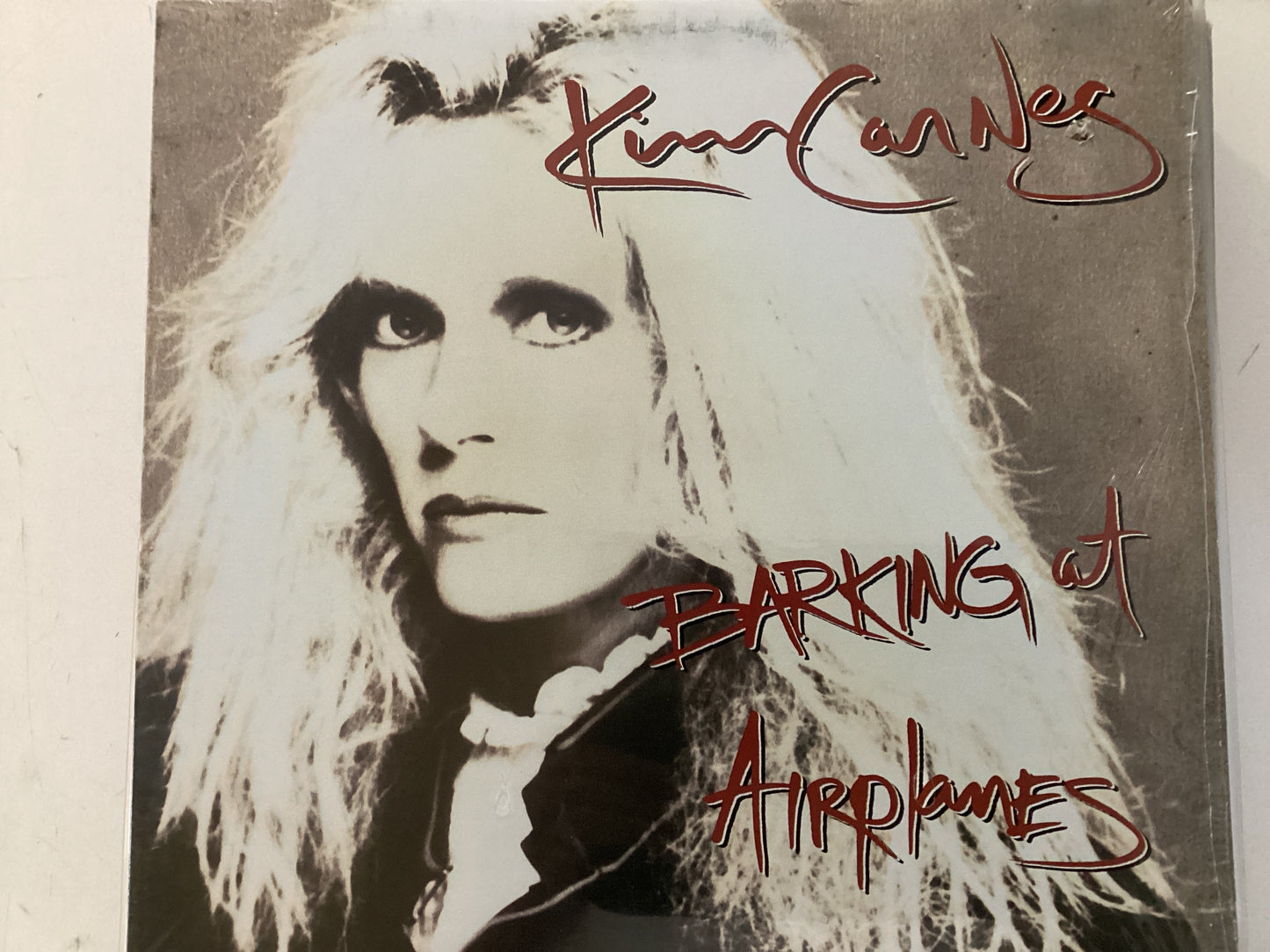 CARNES, KIM = BARKING AT AIRPLANES (CDA 1985) (USED)