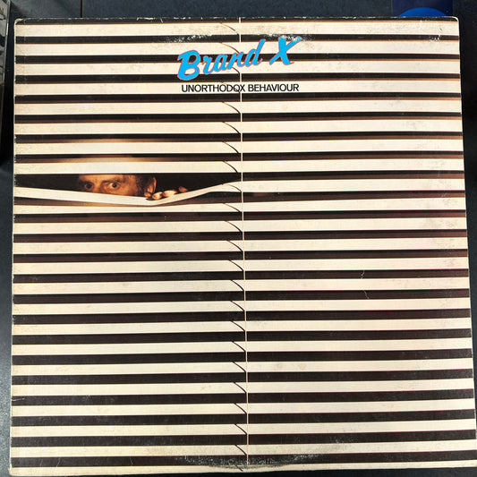 BRAND X = UNORTHODOX BEHAVIOUR (CDN 1980s REISSUE) (USED)