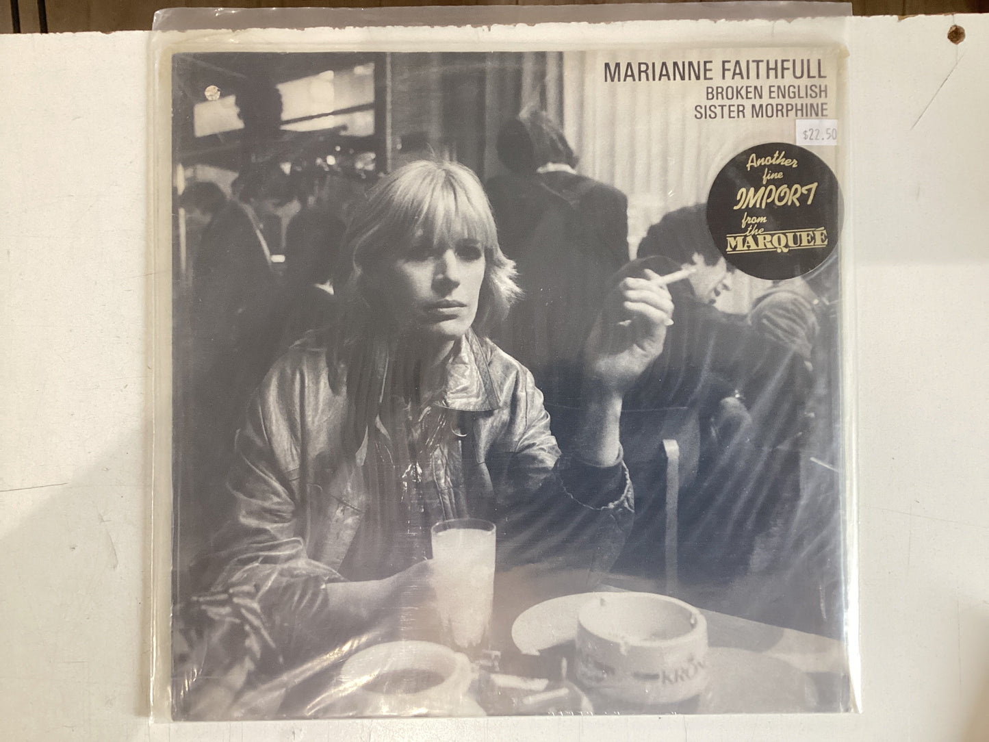FAITHFUL, MARIANNE = BROKEN ENGLISH (UK 1982) (USED)