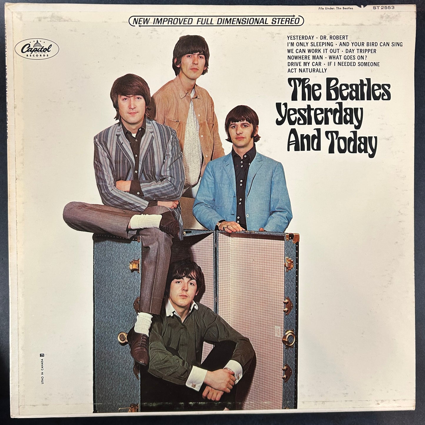 BEATLES = YESTERDAY & TODAY (CDN 1969/GREEN TARGET) (USED)