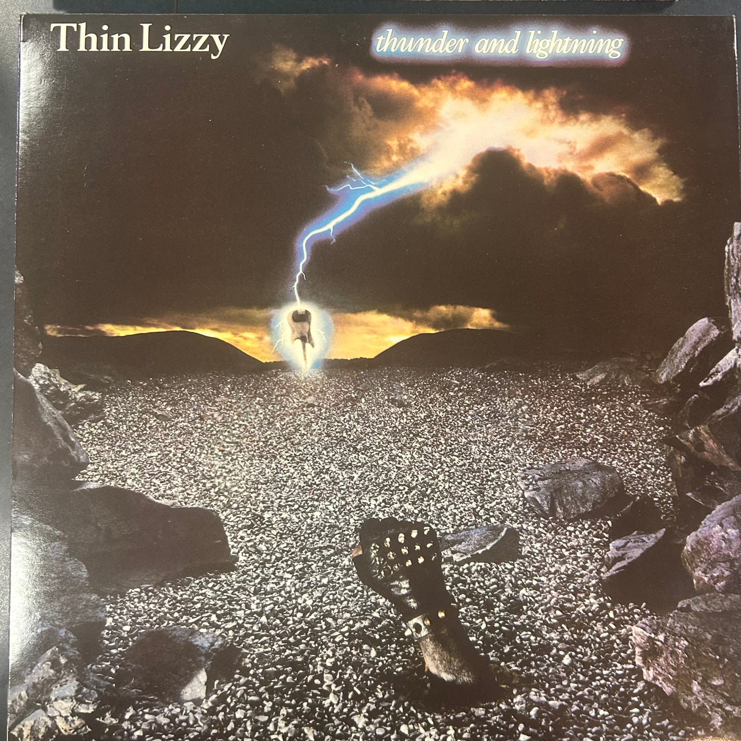 THIN LIZZY = THUNDER AND LIGHTNING (UK 1983) (USED)