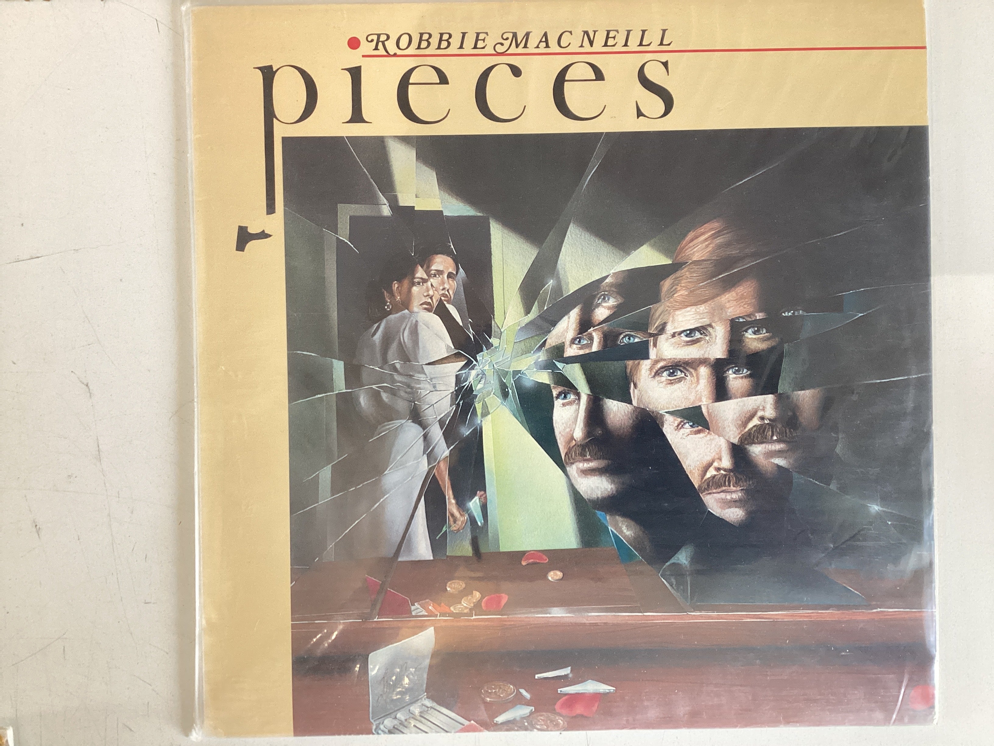 MACNEILL, ROBBIE = PIECES (CDA 1984) (USED)