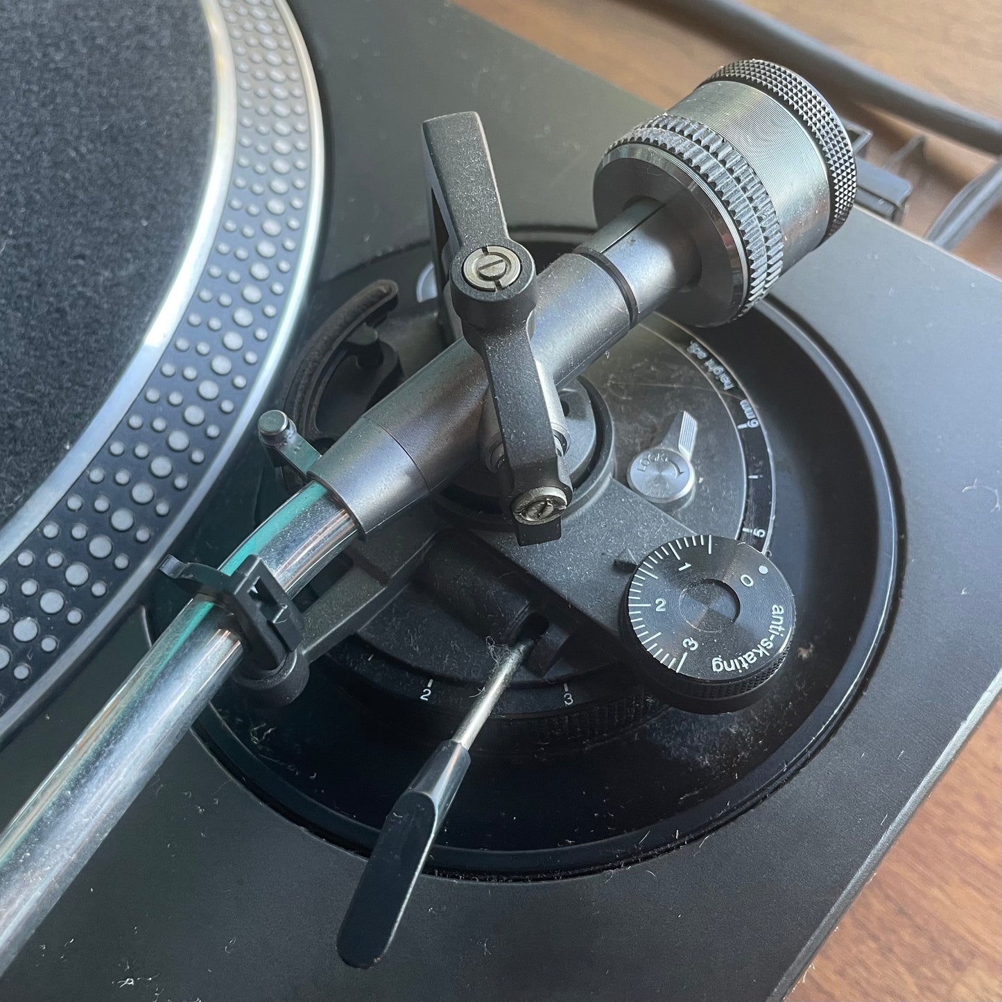 TECHNICS SL-1210 MK2 TURNTABLE (USED)