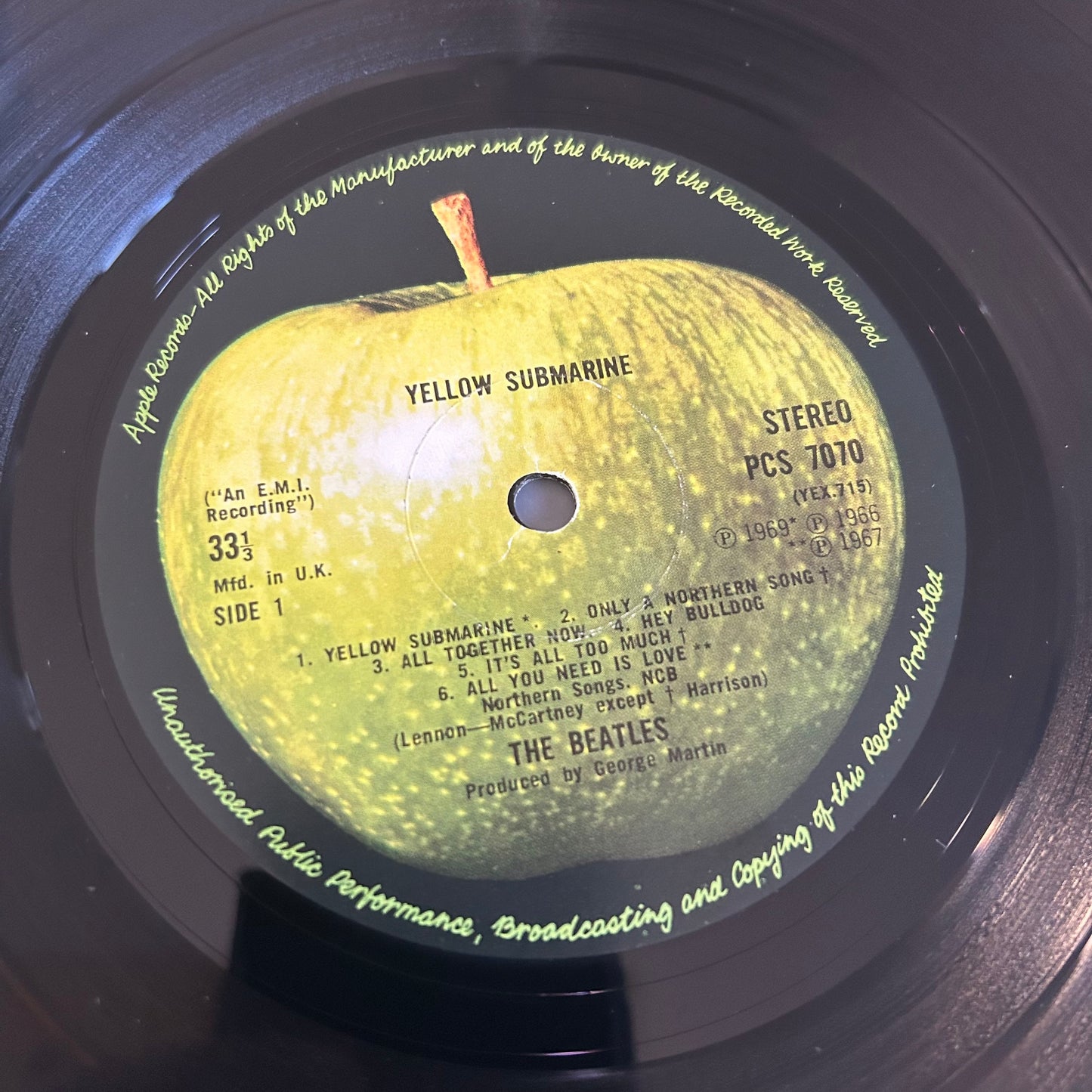 BEATLES = YELLOW SUBMARINE (UK 1976) (USED)