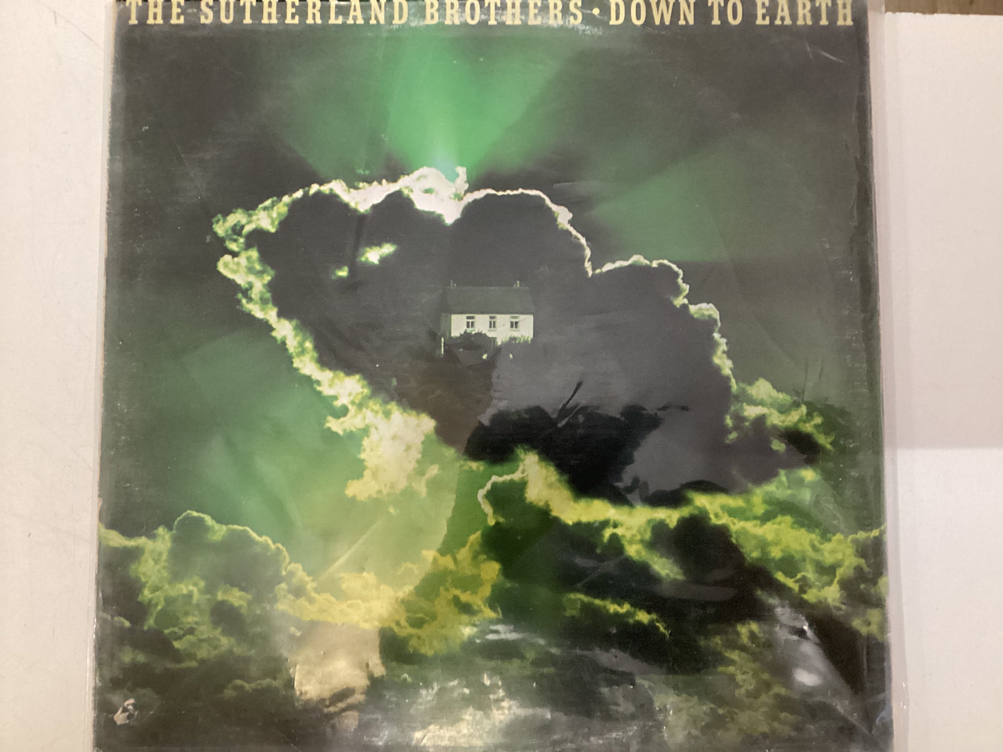 SUTHERLAND BROTHERS = DOWN TO EARTH (CDA 1977) (USED)