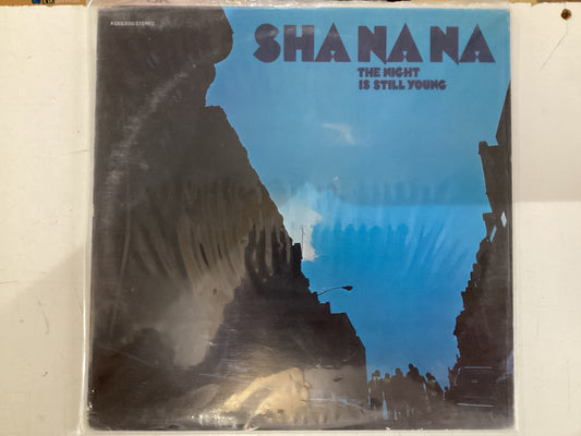 SHA NA NA = THE NIGHT IS STILL YOUNG (CDA 1972) (USED)