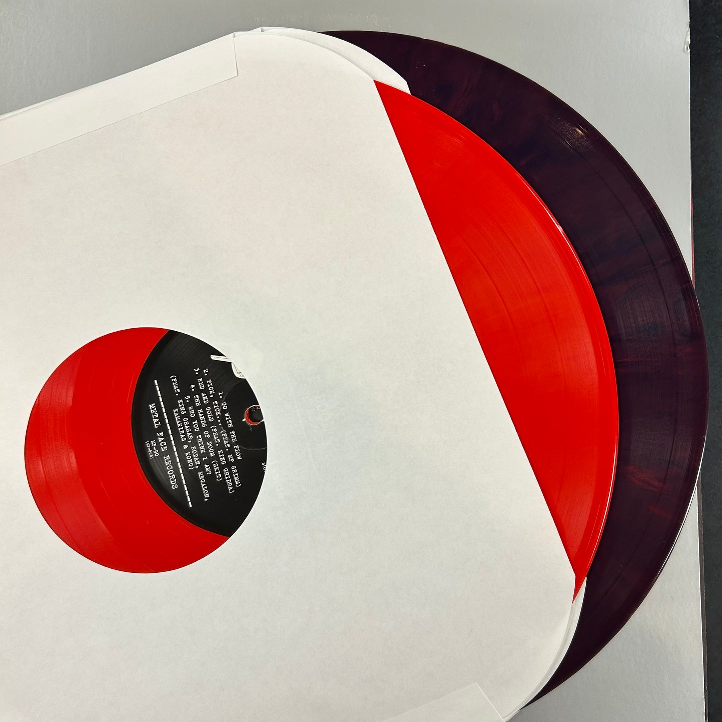 MF DOOM = OPERATION: DOOMSDAY [NEWBURY COMICS] (2LP/180G/COLOUR) (USA 2015 REISSUE) (USED)