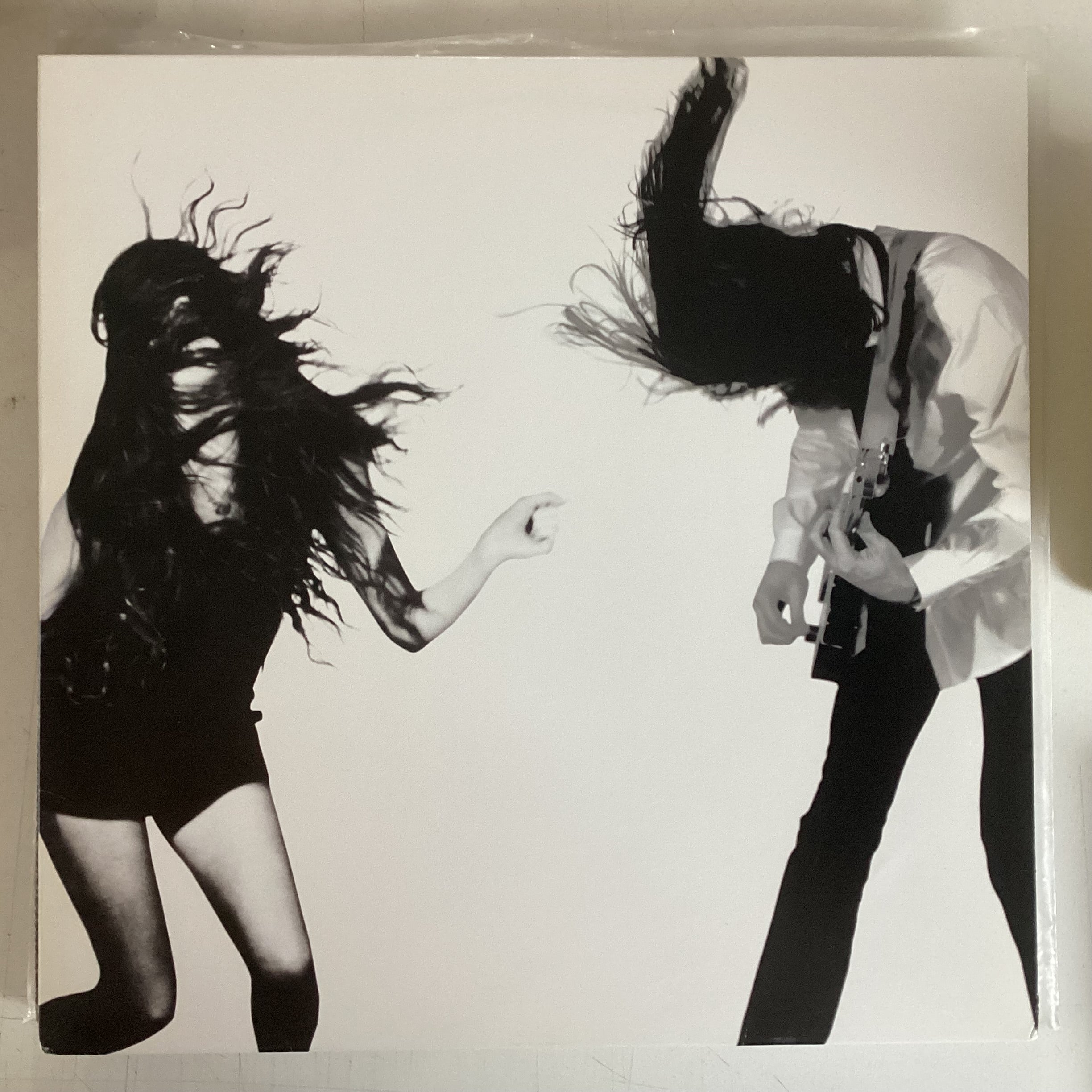 CULTS = CULTS (US 2011) (USED)