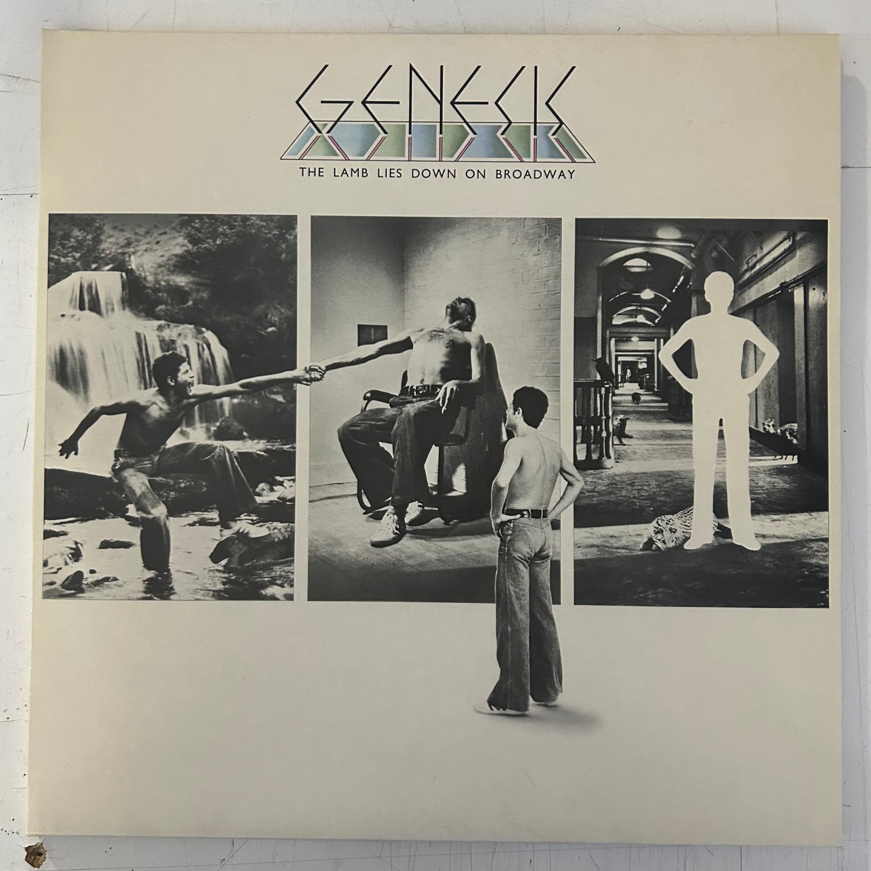 GENESIS = LAMB LIES DOWN ON BROADWAY (UK 1980s REISSUE) (USED)