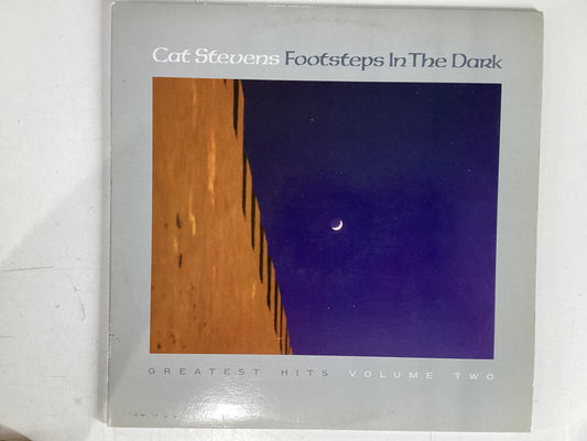 STEVENS, CAT = FOOTSTEPS IN THE DARK (CDA 1984) (USED)