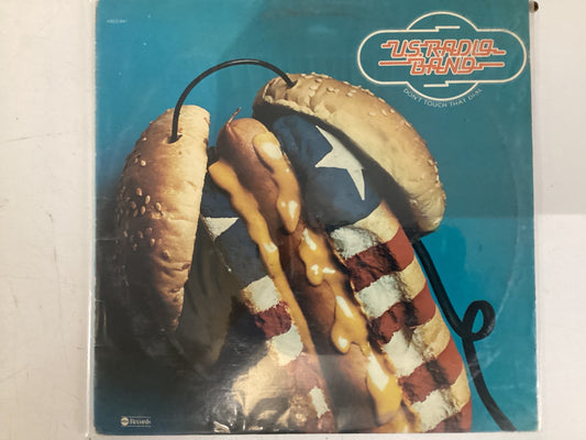 U.S. RADIO BAND = DON’T TOUCH THAT DIAL (USA 1976) (USED)