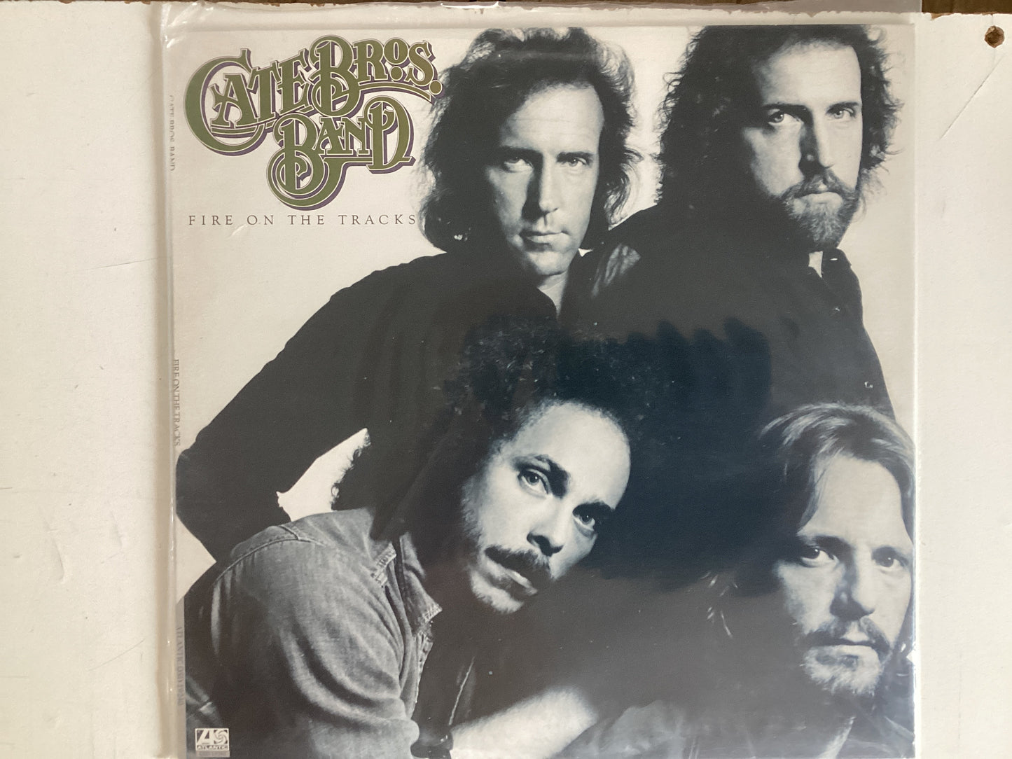 CATE BROS. BAND = FIRE ON THE TRACKS (CDA 19789) (USED)