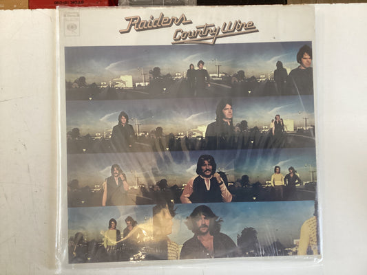 RAIDERS = COUNTRY WINE (USA 1972) (USED)