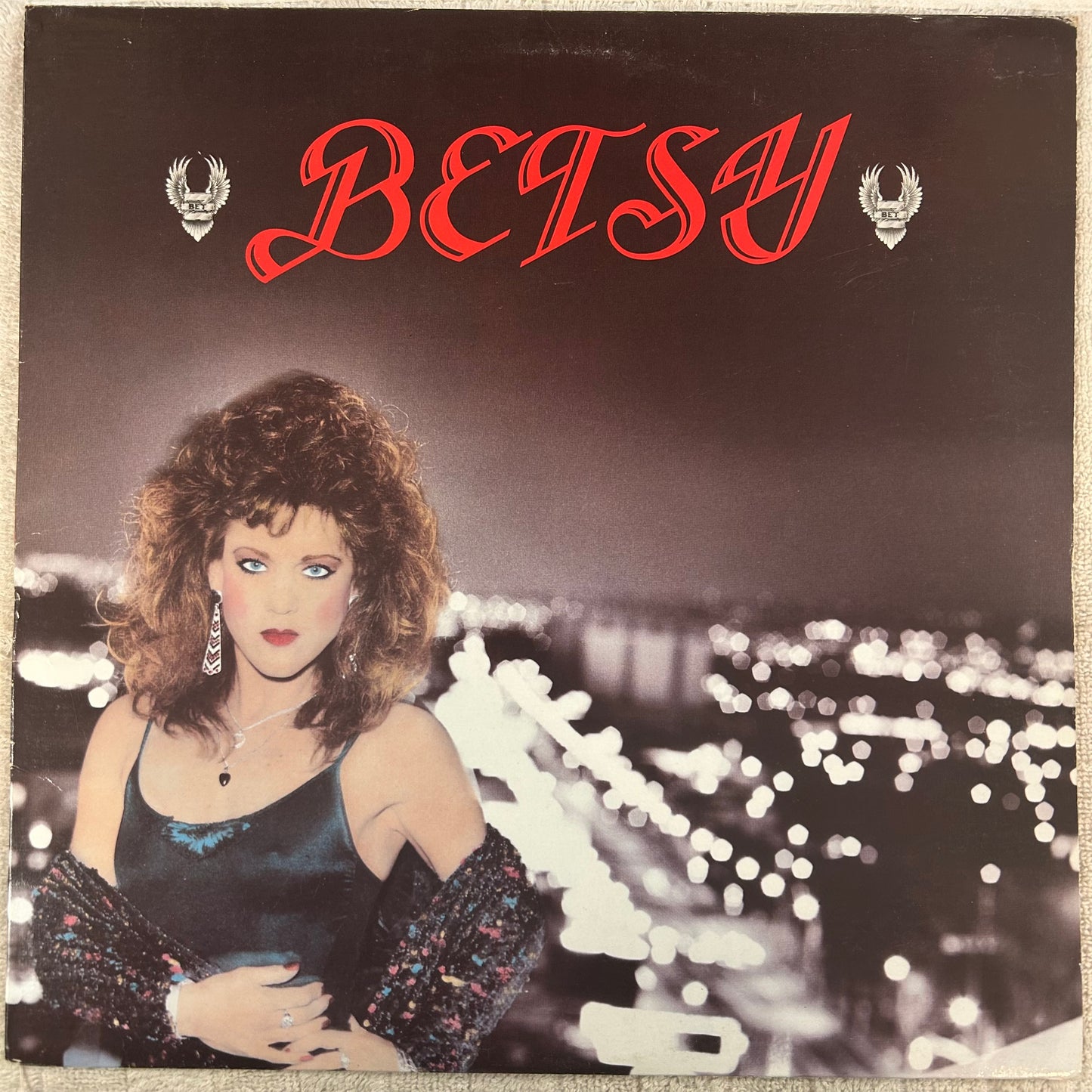 BETSY = BETSY (CDN 1988) (USED)