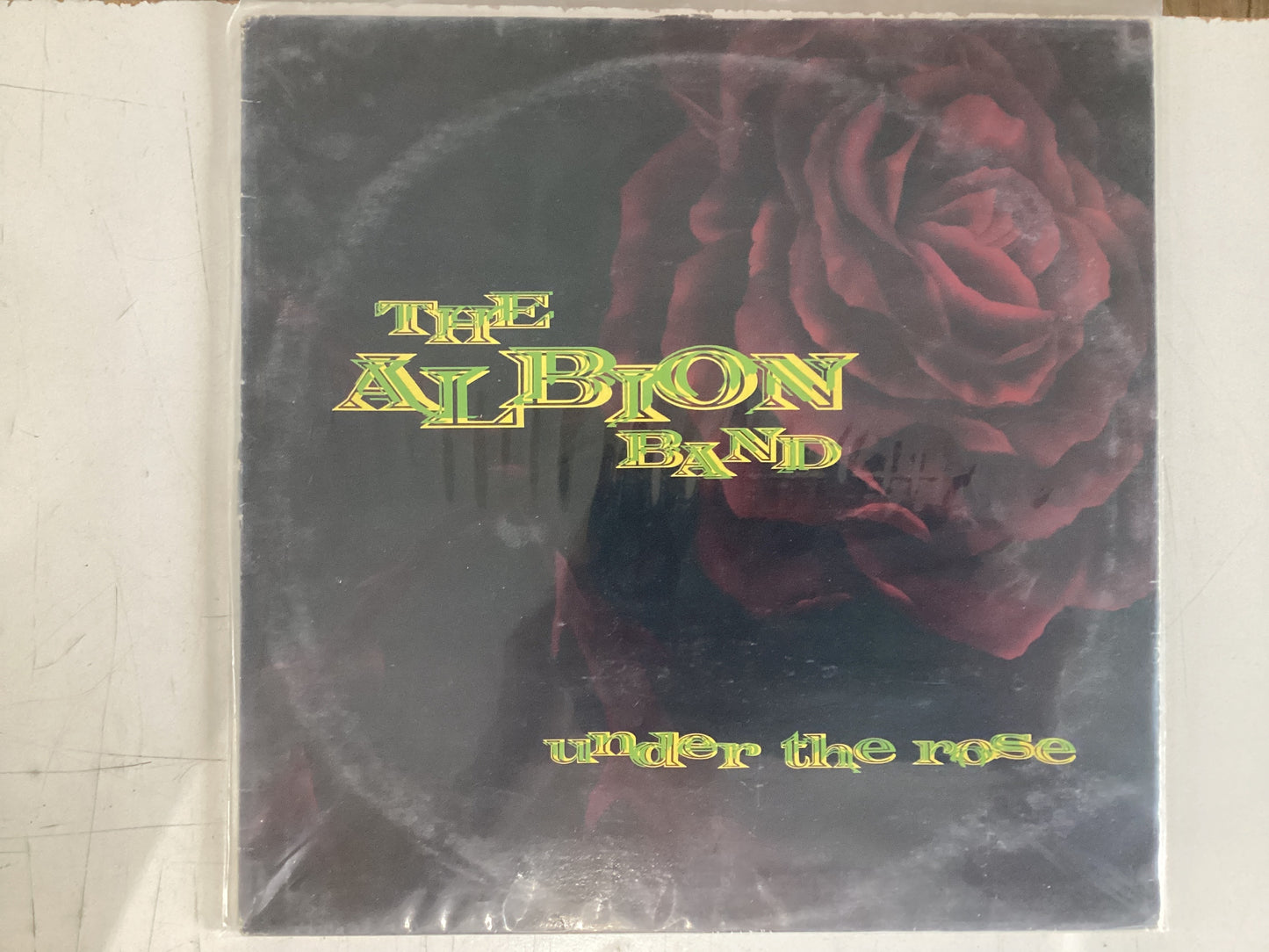 ALBION BAND = UNDER THE ROSE (UK 1984) (USED)
