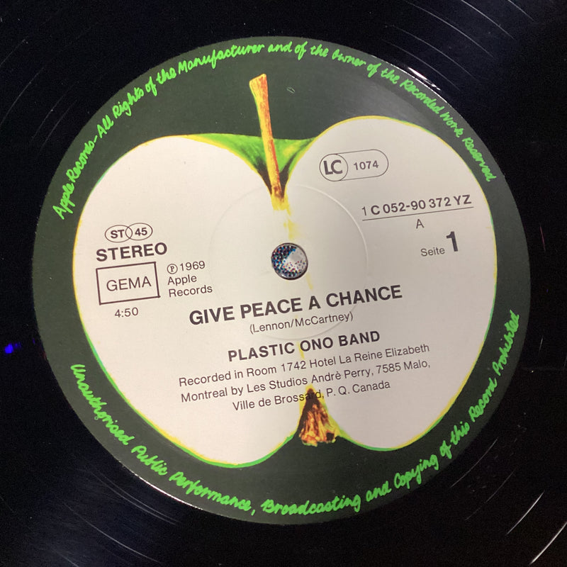 LENNON, JOHN PLASTIC ONO BAND = GIVE PEACE A CHANCE (12 IN.) (GERMANY 1981) (USED)
