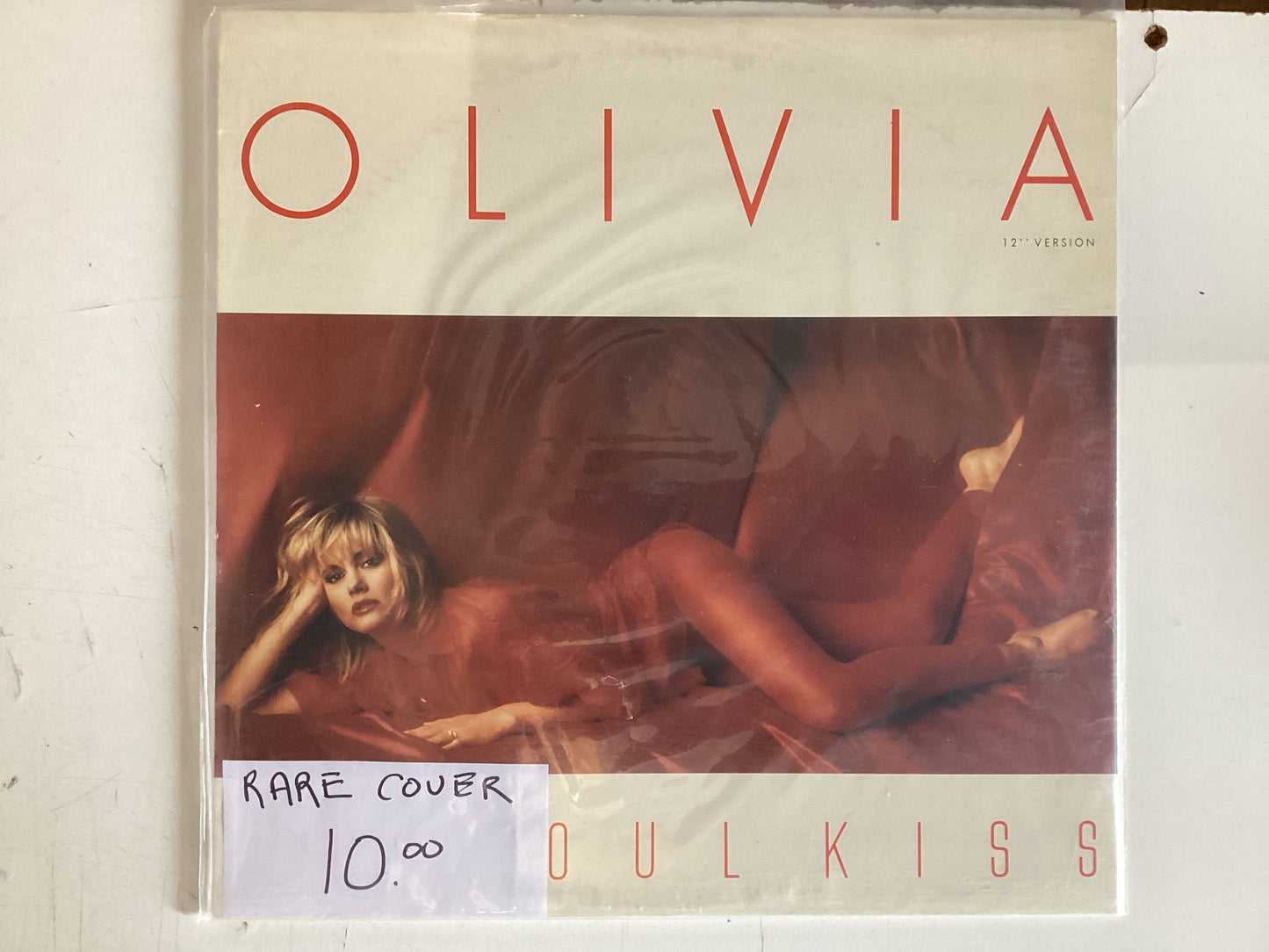NEWTON-JOHN, OLIVIA = SOUL KISS 12” VERSION (CDA 1985) (USED)