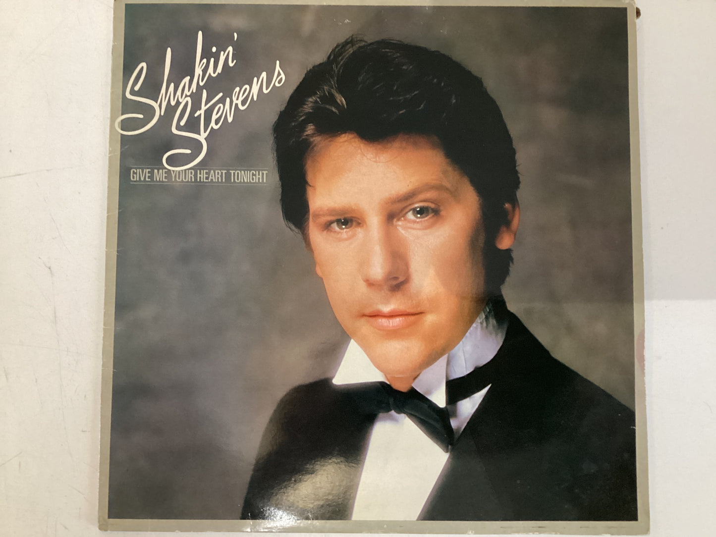 STEVENS, SHAKIN’ = GIVE ME YOUR HEART TONIGHT (UK 1982) (USED)