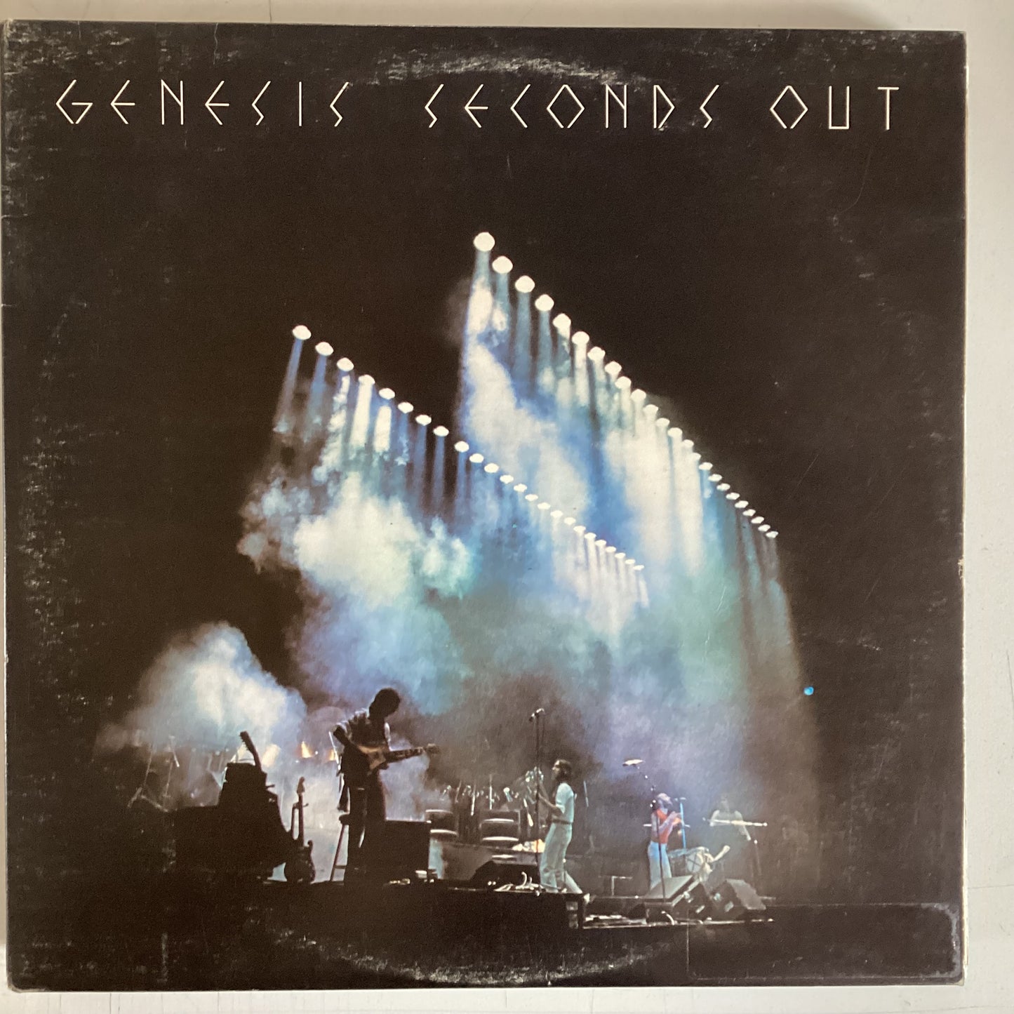 GENESIS = SECONDS OUT (CDN 1977) (USED)