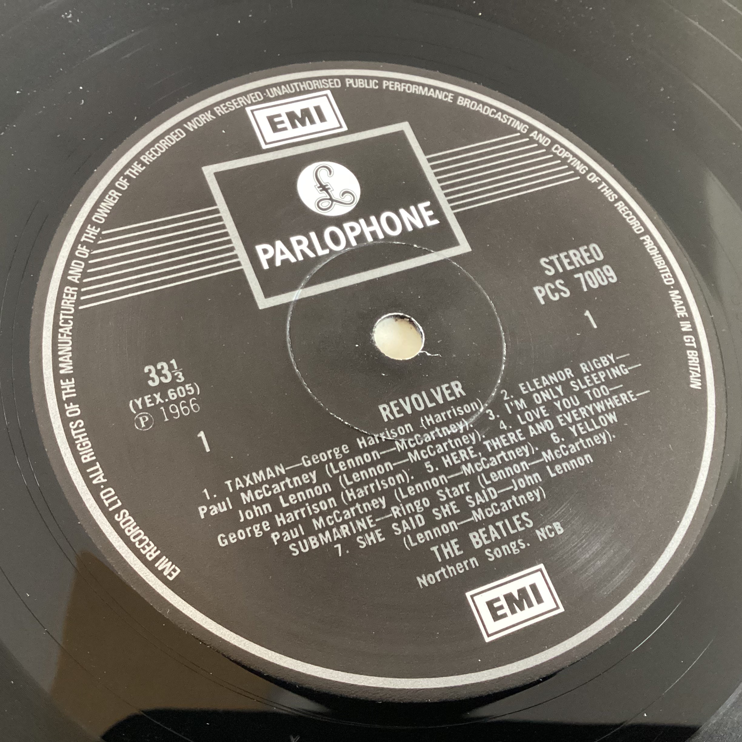 BEATLES = REVOLVER (UK 1977 REISSUE) (USED)