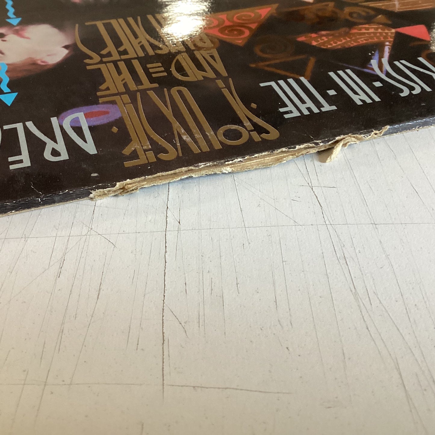 SIOUXSIE AND THE BANSHEES = KISS IN THE DREAMHOUSE (UK 1982) (USED)